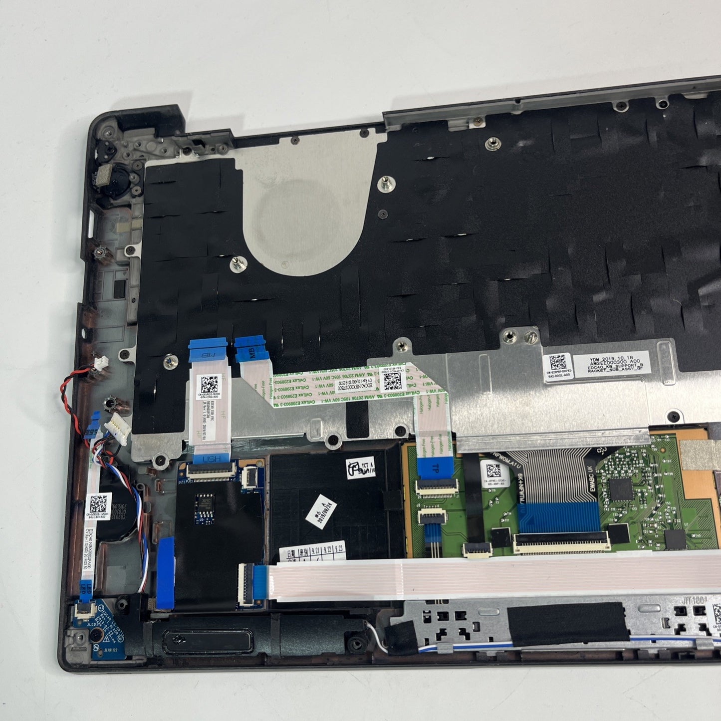 Genuine Black Dell Latitude 7400 Palmrest, Touchpads& Speakers CN-020P8F