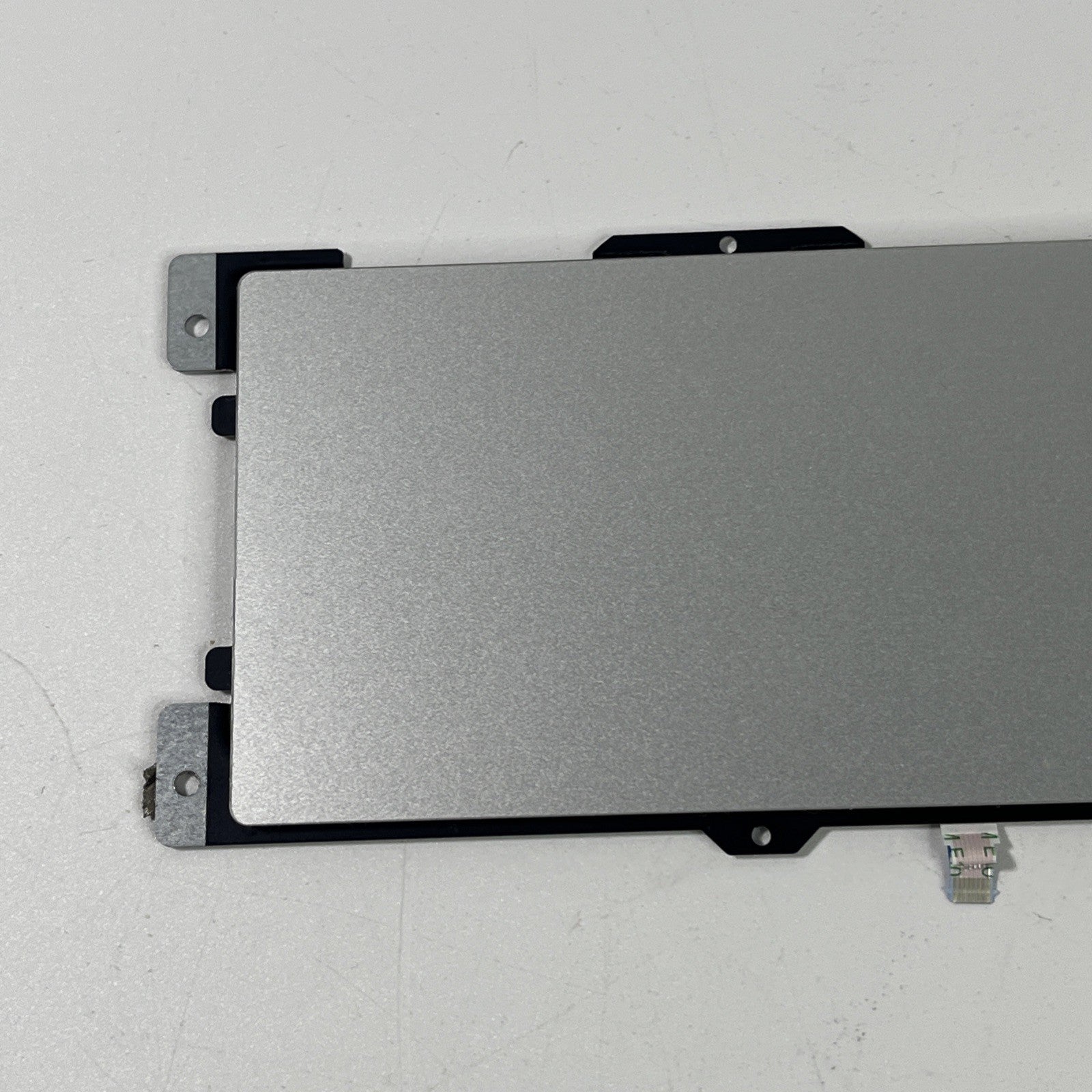 Genuine Silver HP ProBook 440  G8 Touchpad ,cable & Screws. B195546A