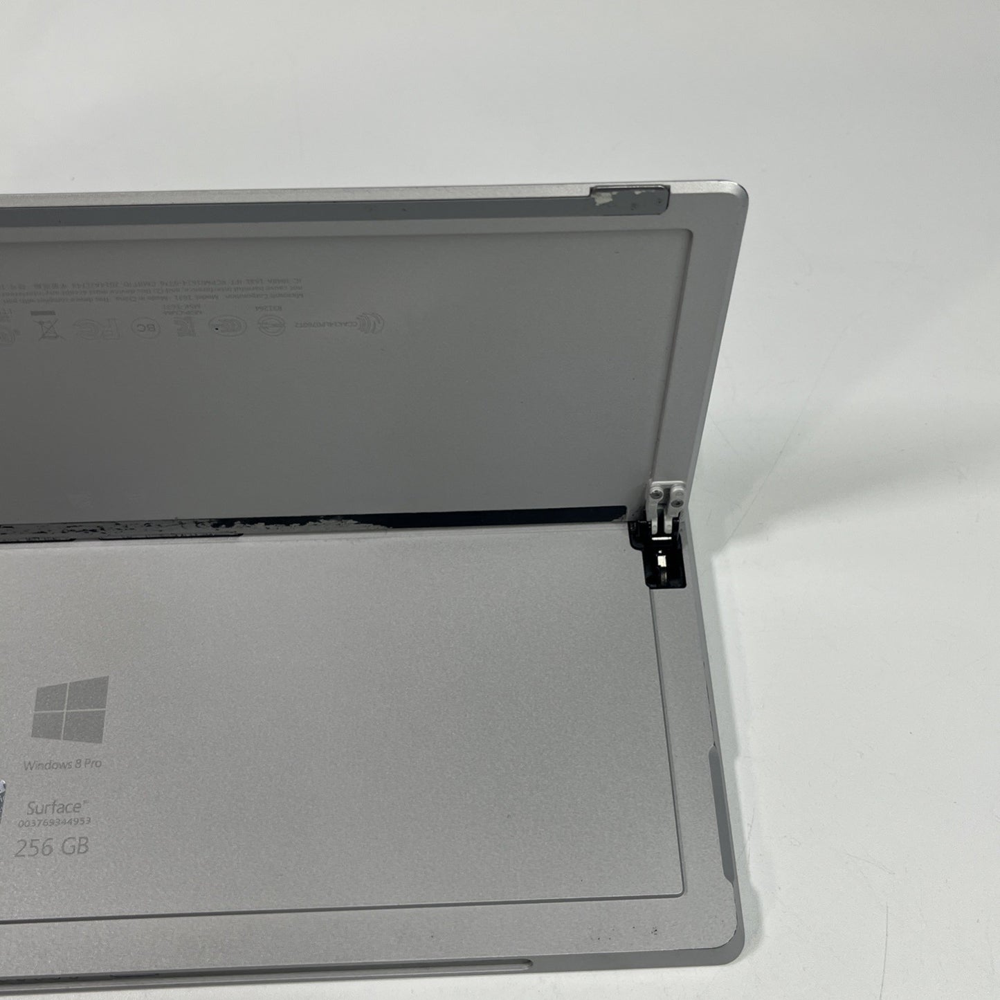 Microsoft Surface Pro 3 12” Intel i5-4300U 1.90 GHz  8GB RAM 256GB SSD Win 8 Pro