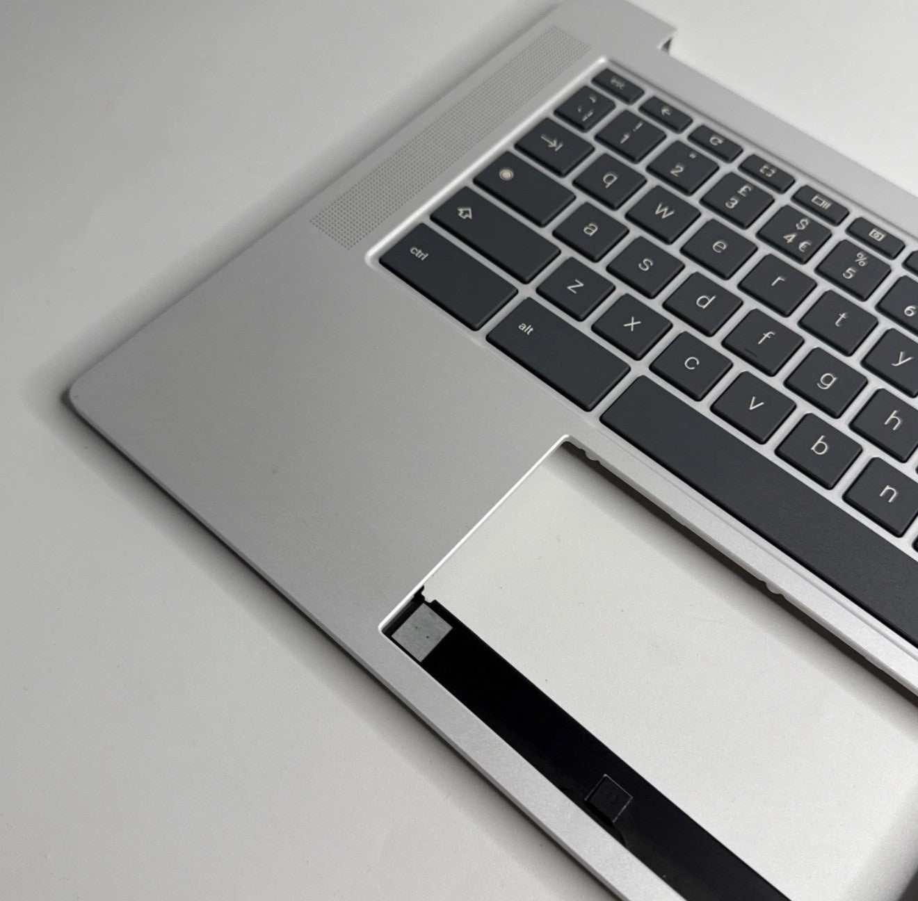HP Chromebook 14A-NF Palmrest Top Cover UK Keyboard P/N N93341-001 (key Missing)