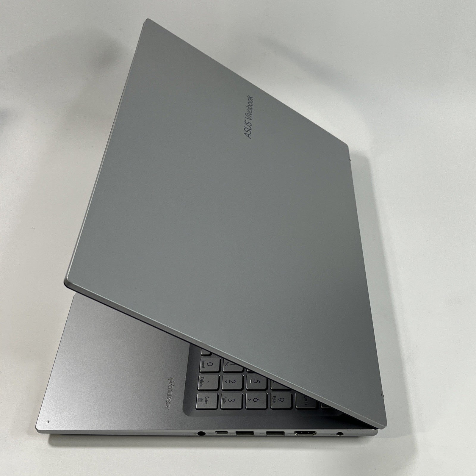 ASUS Vivobook M1603Q 16X 16in AMD Ryzen 5 5600H 16GB 512GB SSD Laptop - Silver