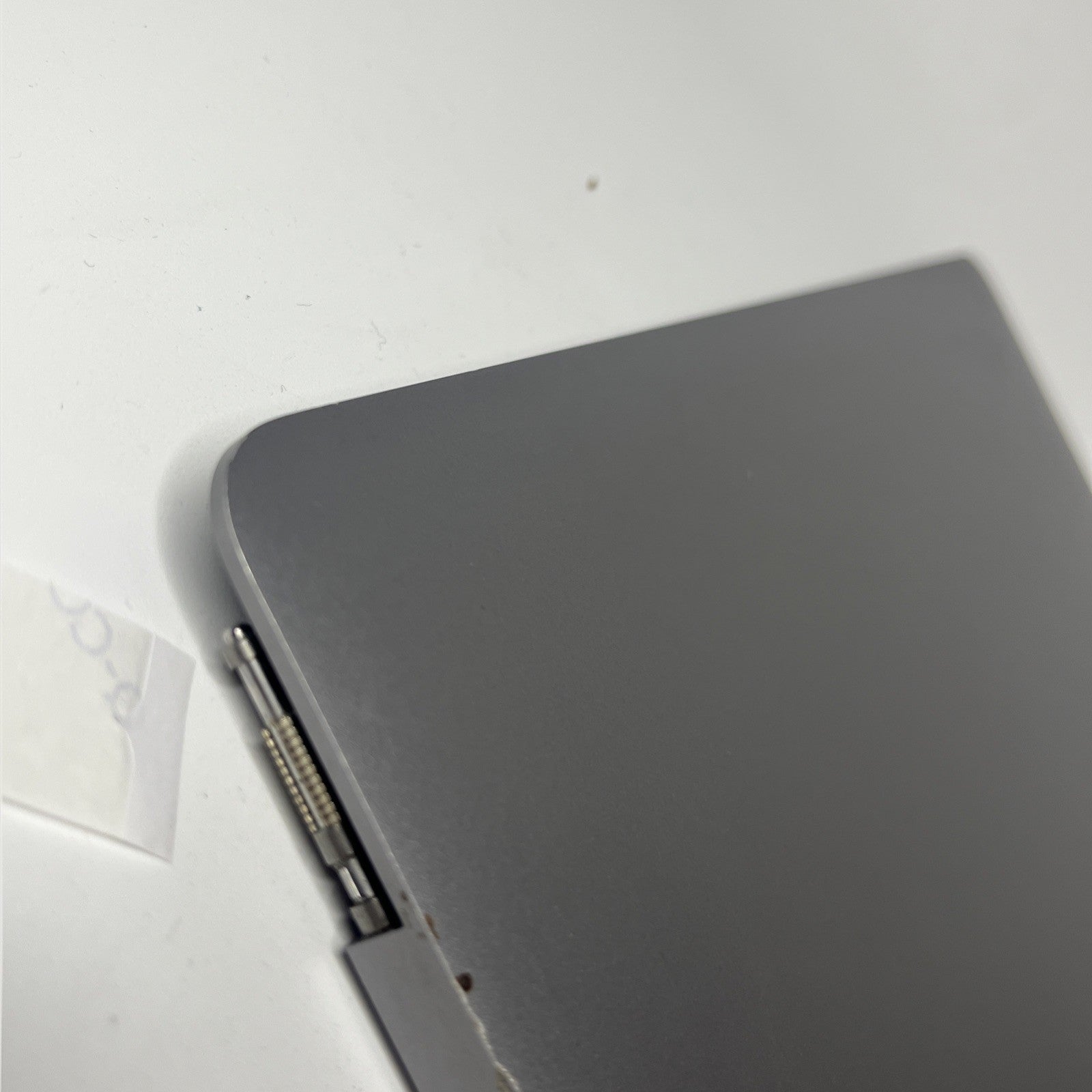 Genuine Apple MacBook Pro A2141 16" Display Assembly Screen. cracked From Side.