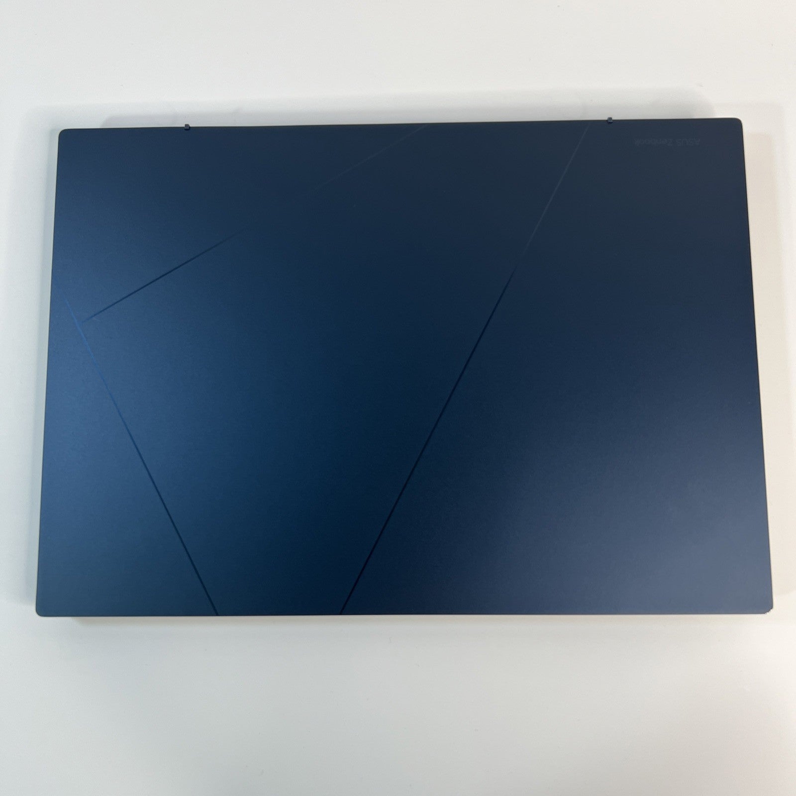 ASUS Zenbook UX3402ZA 14"  Laptop Intel Core i5-1240P 8GB RAM 512 SSD 