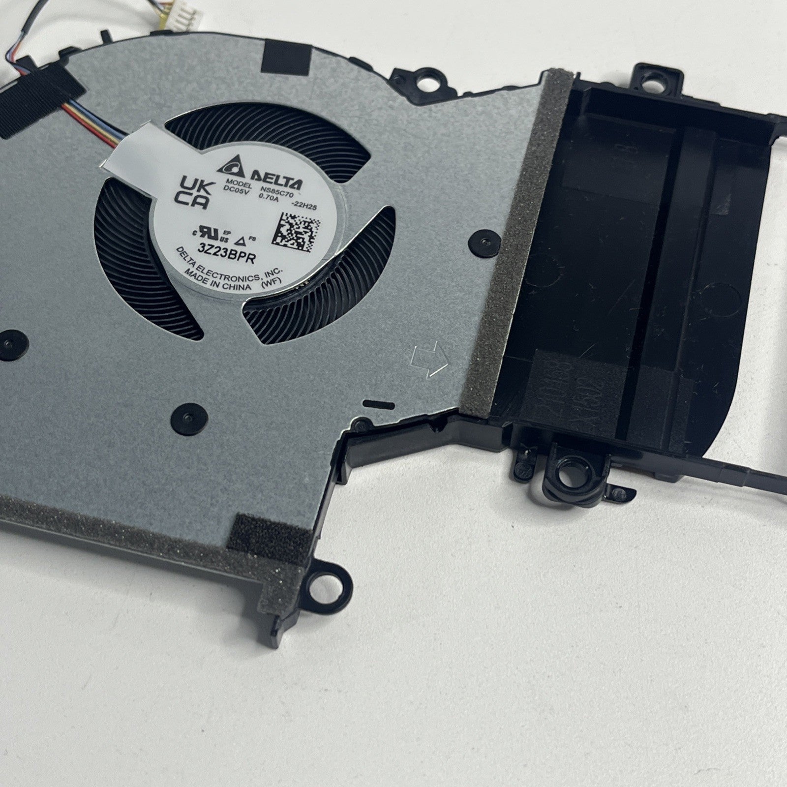 Genuine AsUS vivobook 16 m1605ya CPU Cooling Fan 13N1-edp0501