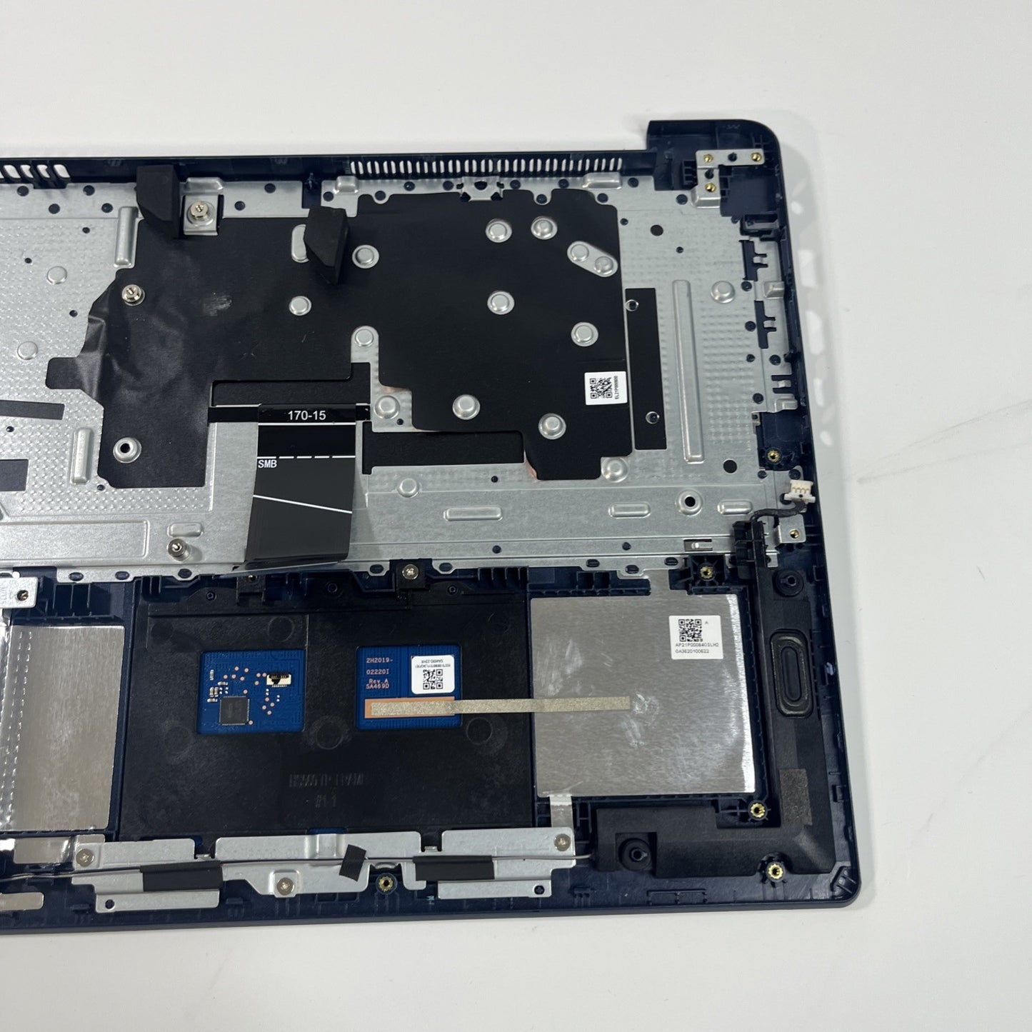 Genuine Lenovo Ideapad 3 15IAu7 Palmrest, Touchpad & Speakers ChJ10B350