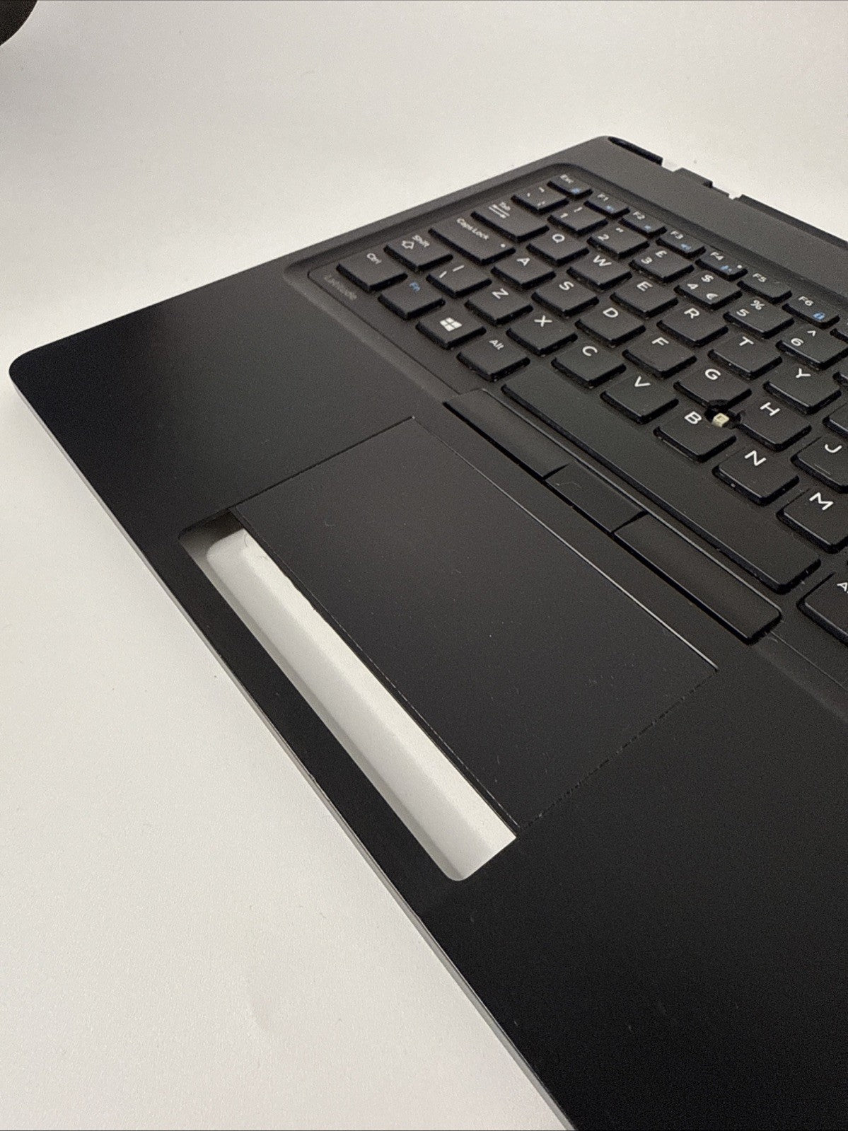 Dell Latitude 5580 Palmrest Assembly UK Keyboard Touchpad A166U1 (READ!)