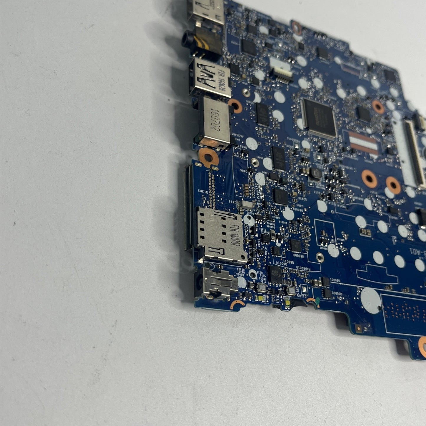 HP EliteBook 840 G3 Laptop Motherboard Core i5-6th Gen .Power Up No Display
