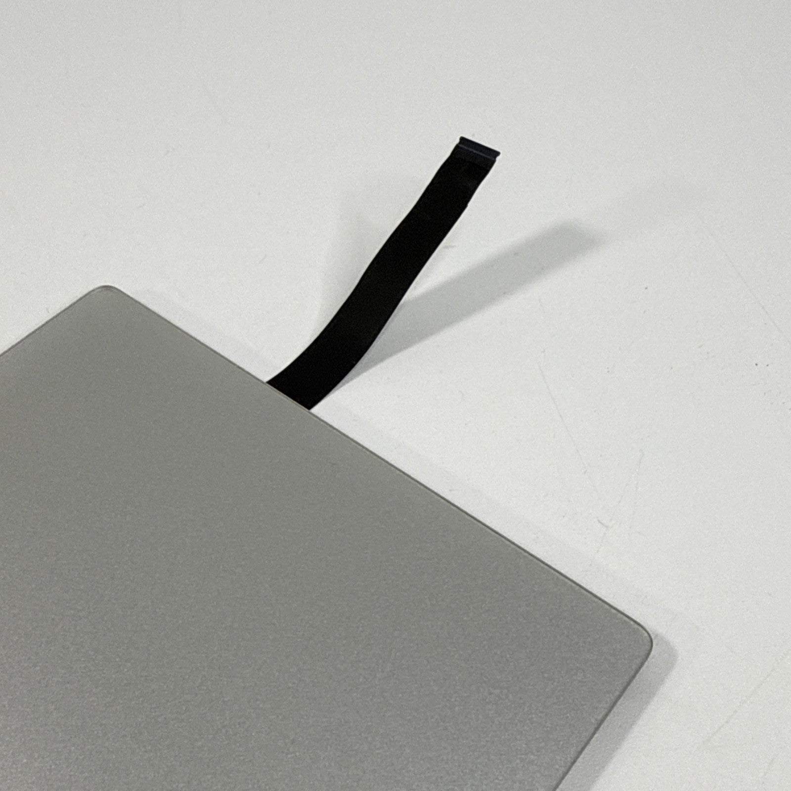 Macbook Air 13” A1466 Mid 2013 Touchpad Trackapd Mouse Cable Screws