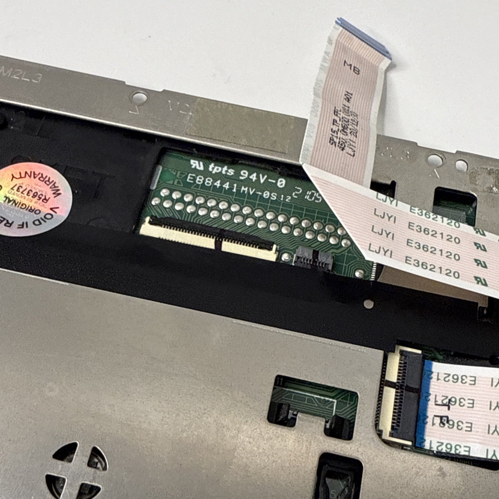 DELL LATTITUDE 5520 Touchpad Trackpad Clickpad Mouse Board + CABLE 0M60E