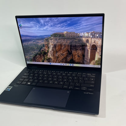 Asus Zenbook UX3402v OLED 14 2.8K Touchscreen Intel EVO 16GB RAM 256GB i5-1340P.
