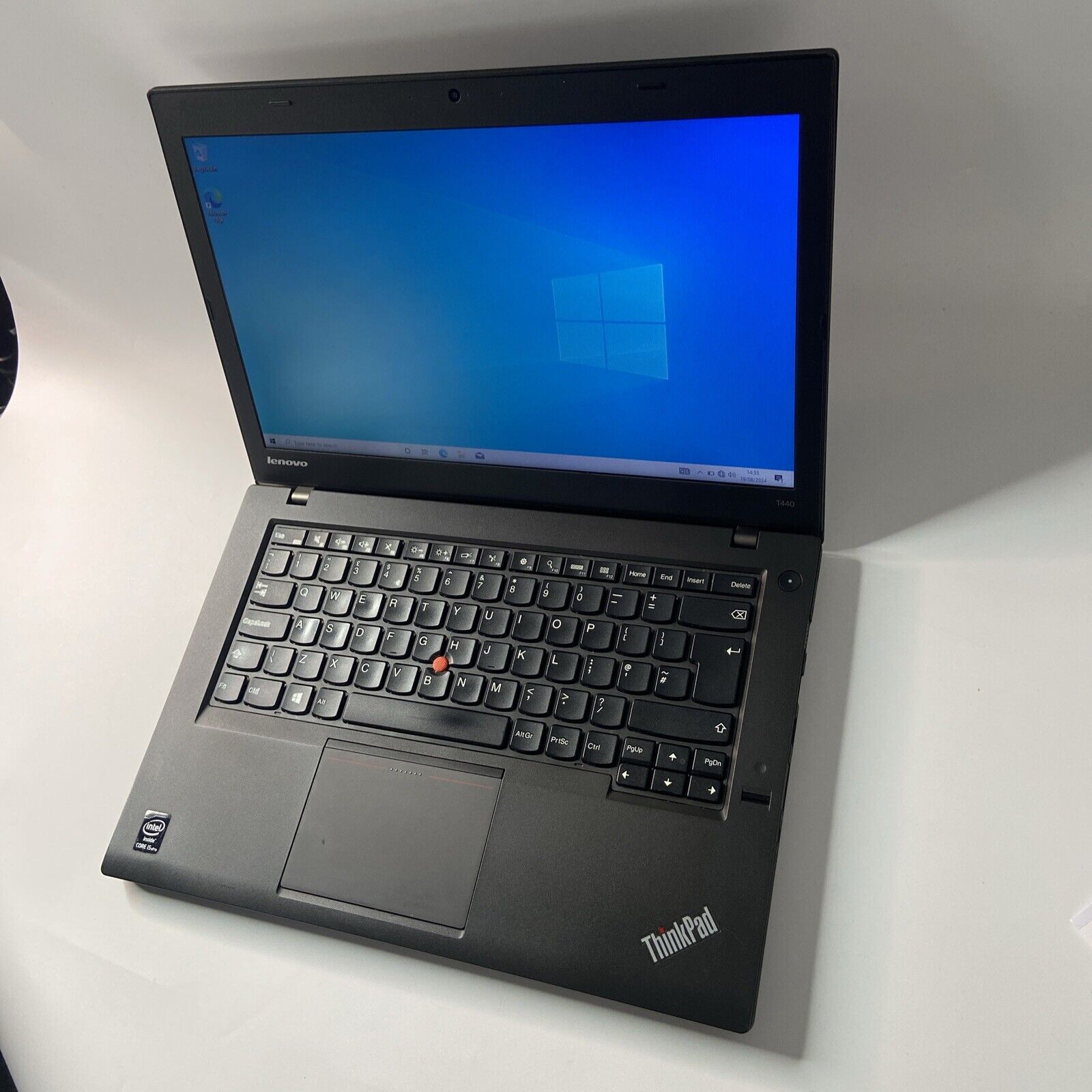 Lenovo ThinkPad T440 14-inch  Core i5-4300U 8GB RAM 256GB SSD Windows 10 Laptop 