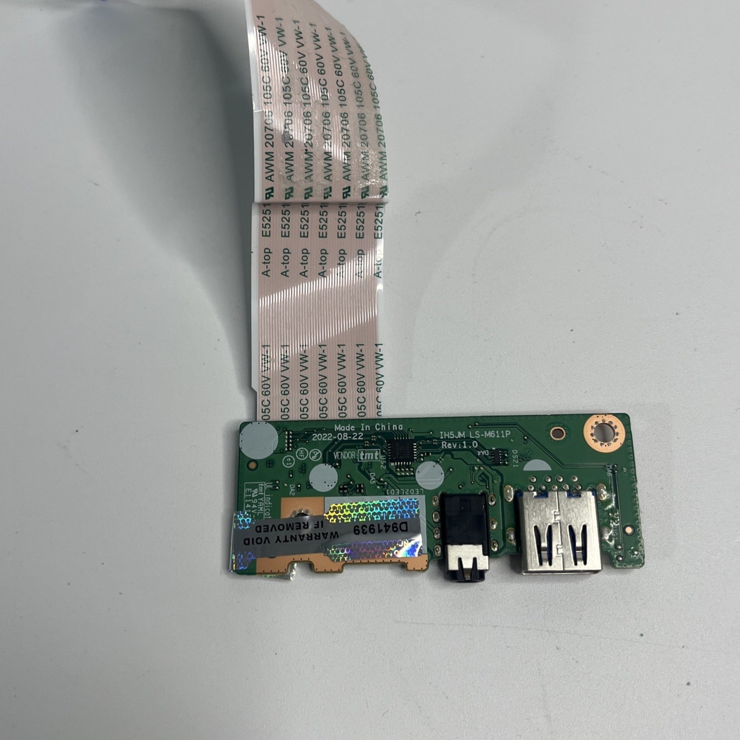 Genuine Acer Aspire A315-24P USB Board Audio Jack Port I/O Board IH5JM LS-M611P