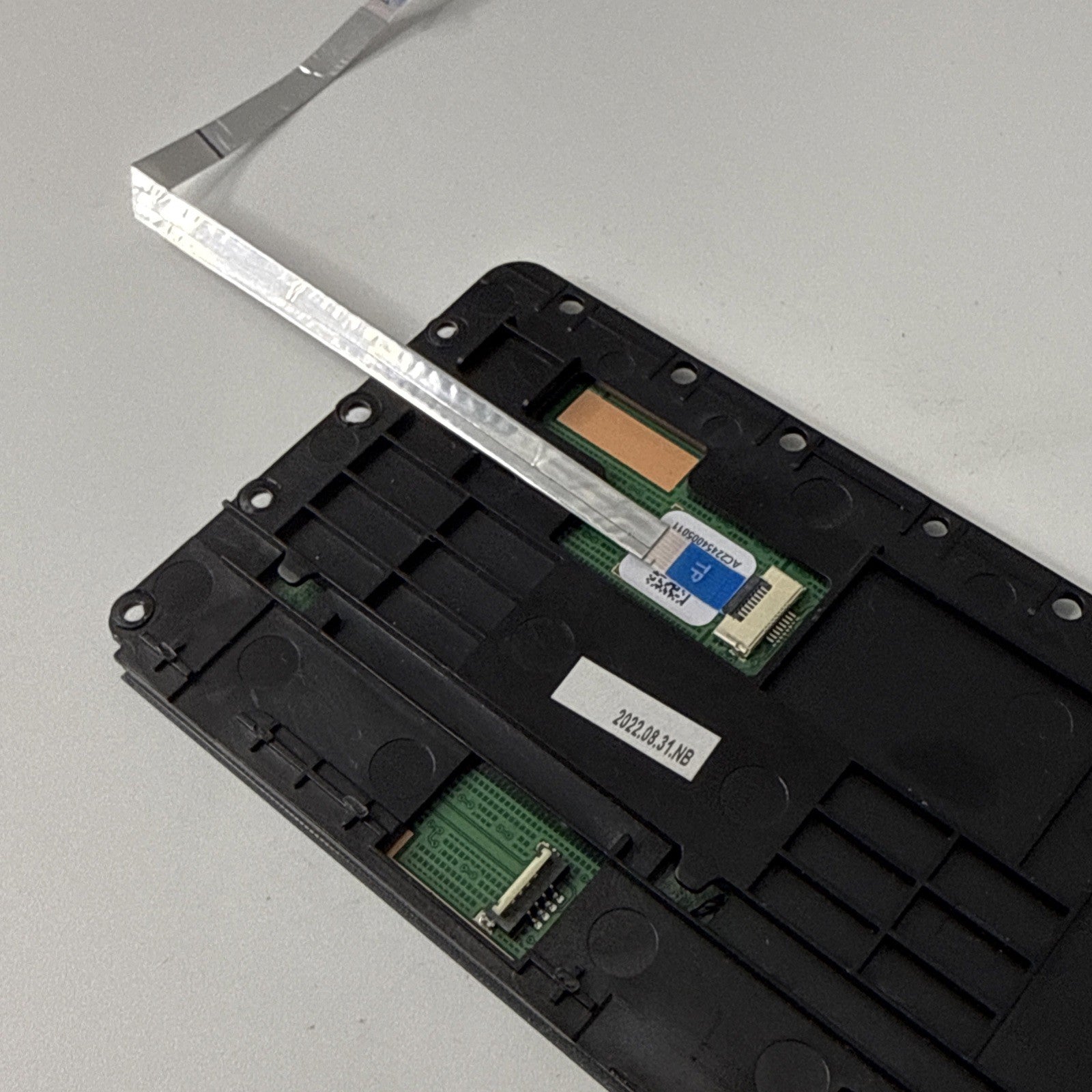 ASUS TUF Gaming F17 FX706 FX706HCB Series Touchpad Module + Cable 04060-01200300