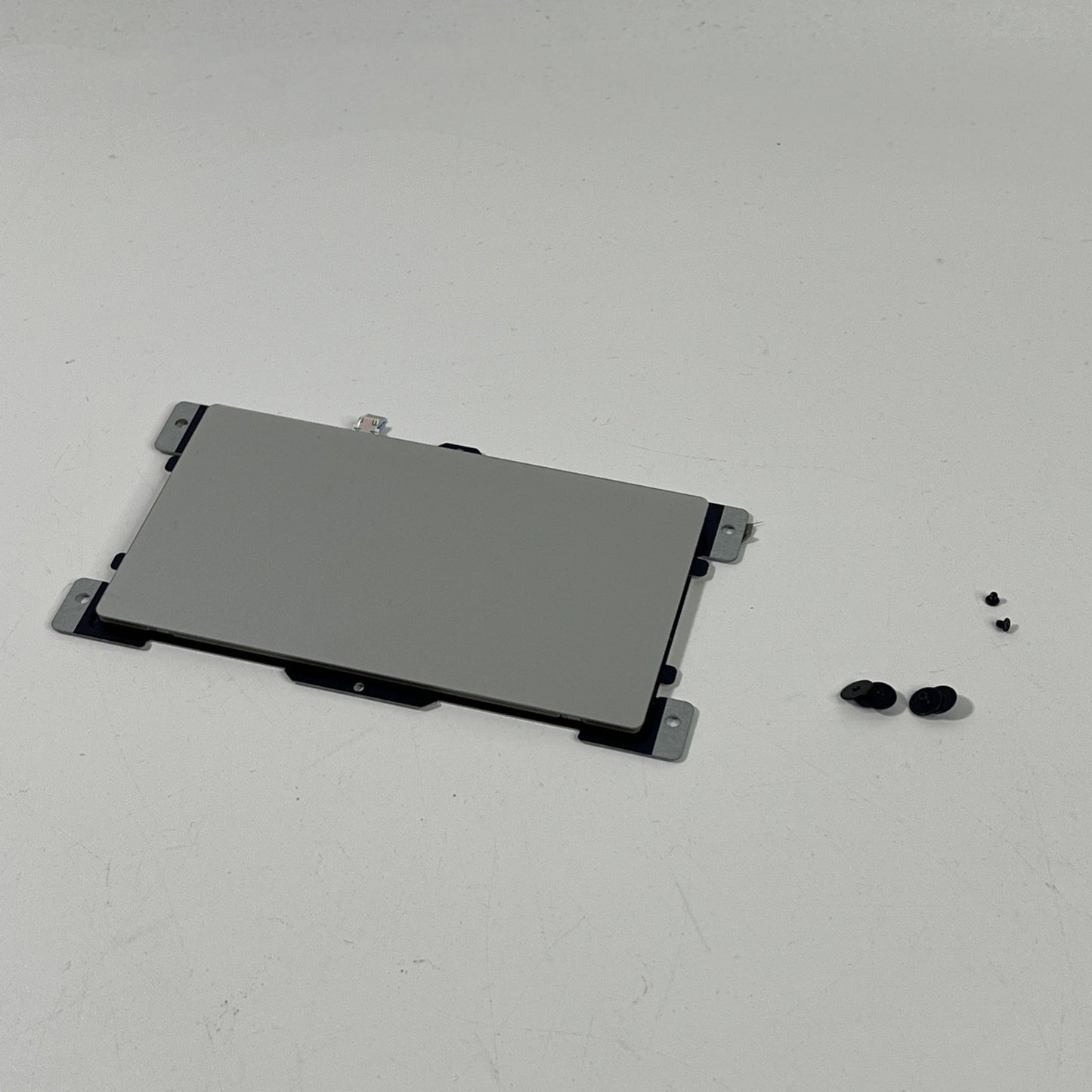 Genuine Silver HP ProBook 440  G8 Touchpad ,cable & Screws. B195546A