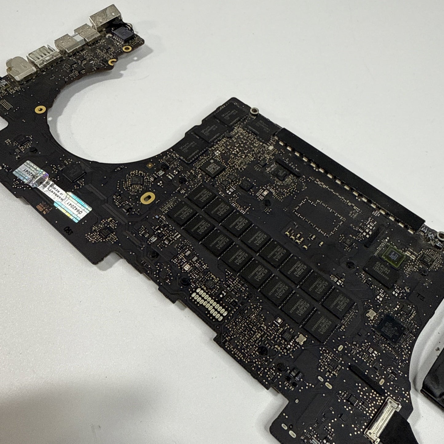 MacBook Pro 15" A1398 Late 2013 Logic Board i7-4960HQ (FOR PARTS)