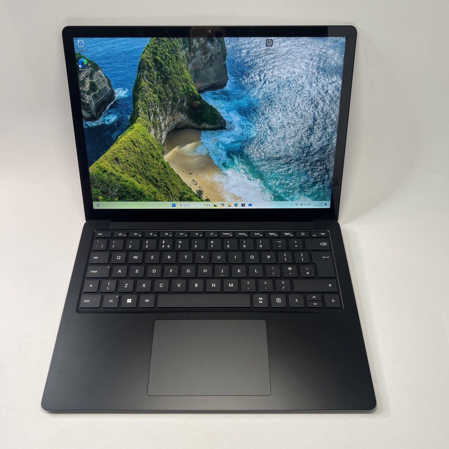 Microsoft Surface Laptop 5 13.5" Touchscreen Intel i7-1265U 8GB RAM 256GB SSD