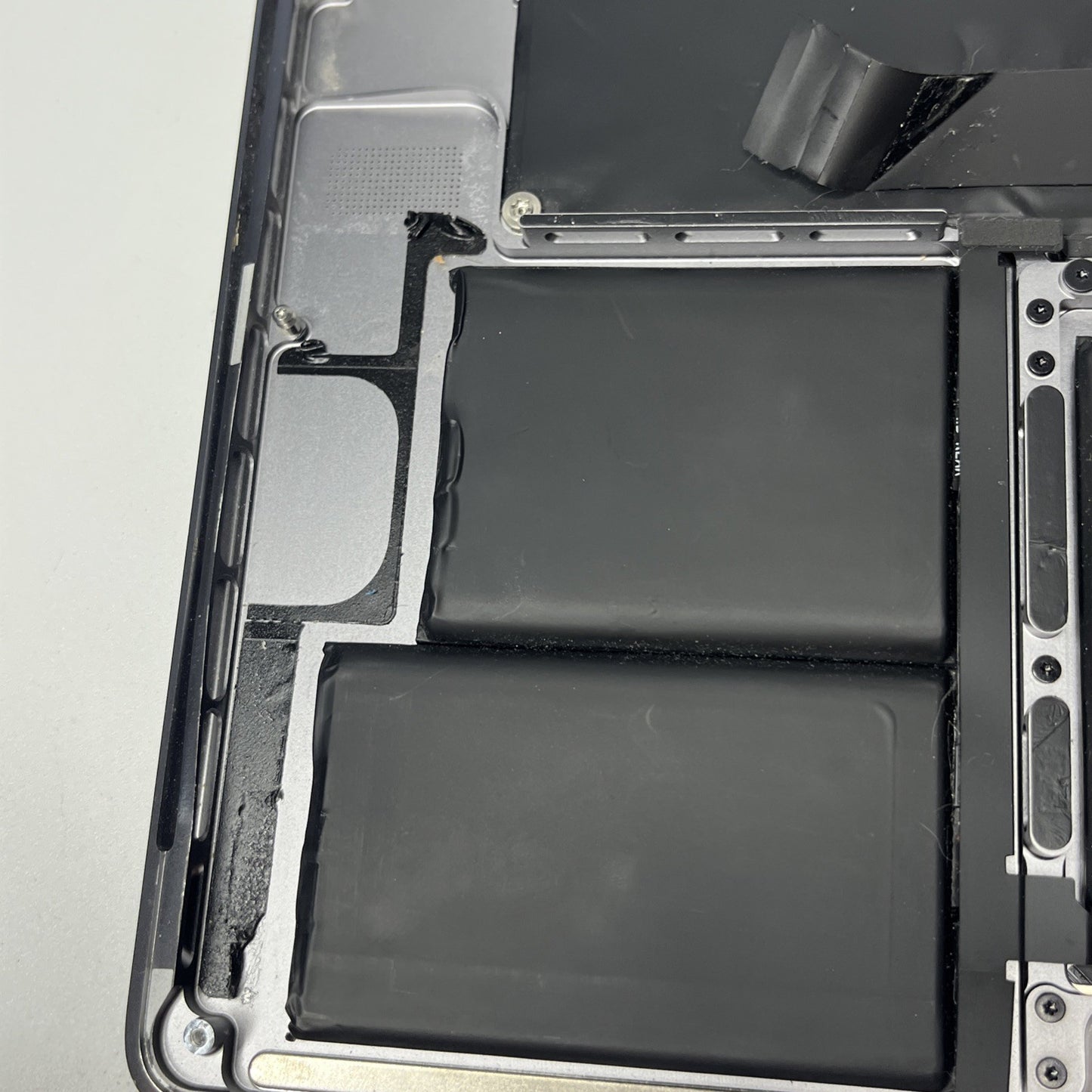 Genuine MacBook Pro16" A2141-2019 Palmrest keyboard Trackpad.  Bit Crack At Side