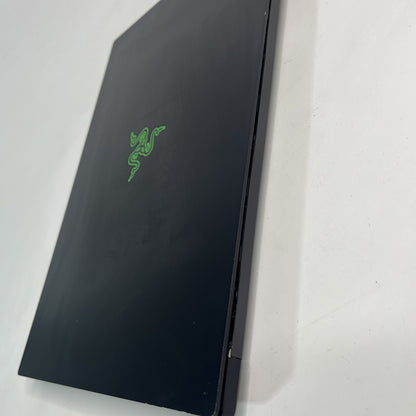 Razer Blade 15 RZ09-0328 I7-10th GEN RTX 2060 16 GB RAM 512GB SSD GOOD BATTERY