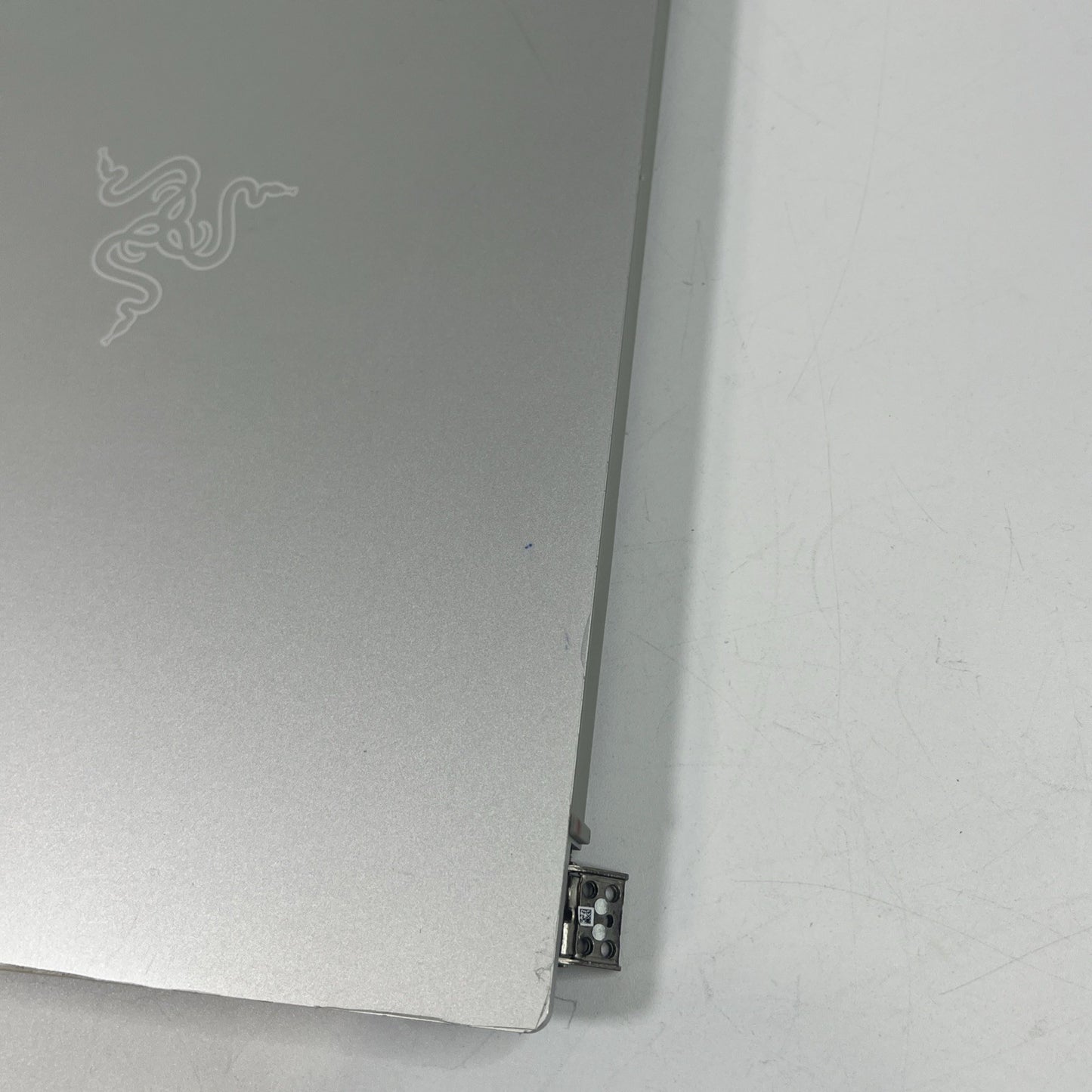 Razer Book 13 RZ09-0357 TouchScreen Assembly Top Lid Cover Silver.