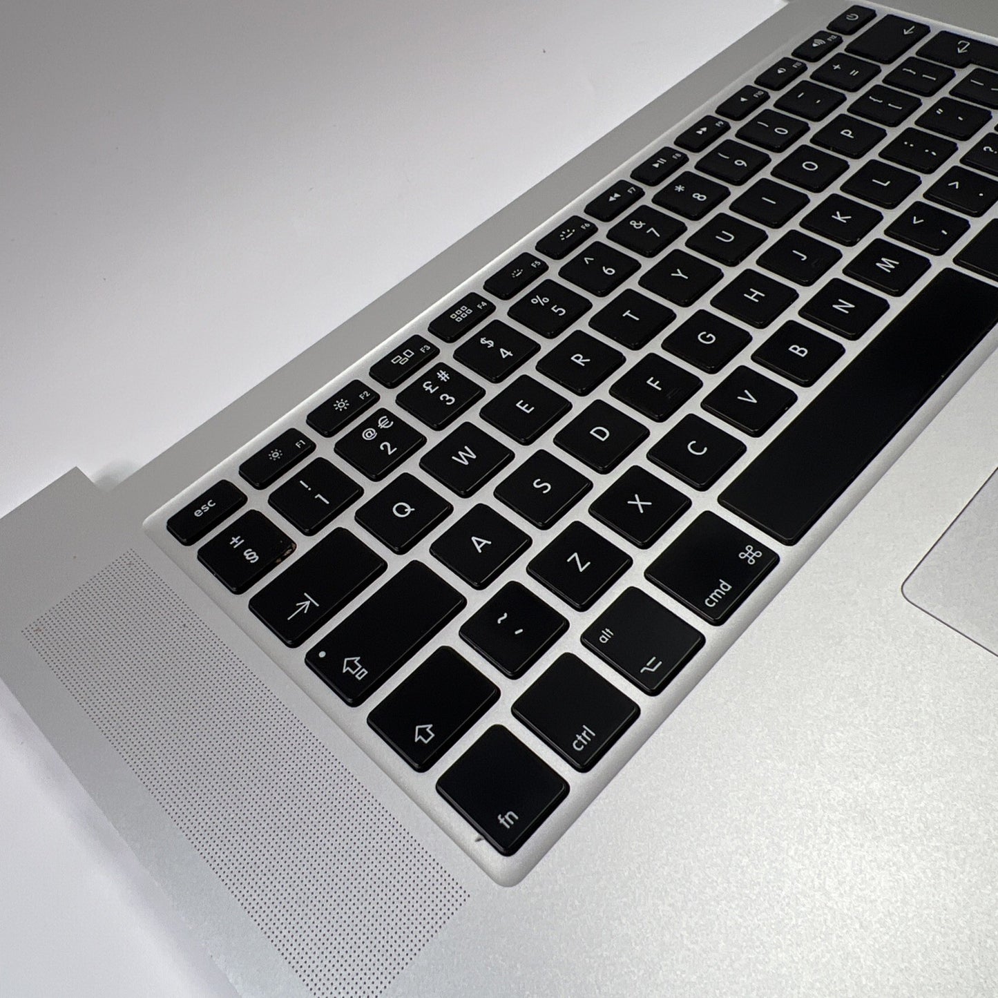 Macbook Pro Retina A1398 15" Mid 2015 Palmrest UK Keyboard Touchpad Silver