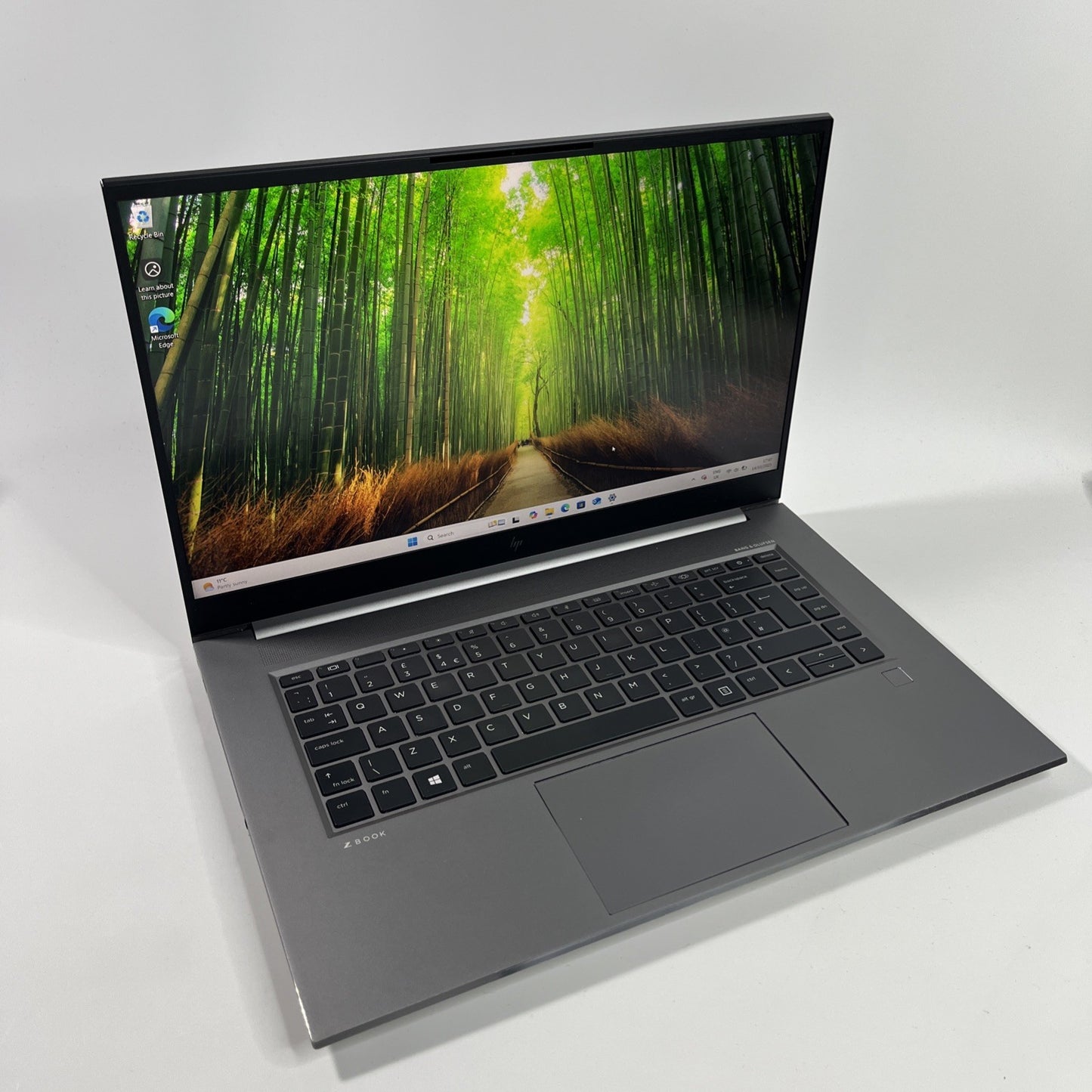 HP ZBook Studio G7 15.6in Laptop i7-10750H  16GB 512GB SSD Nvidia Quadro T100