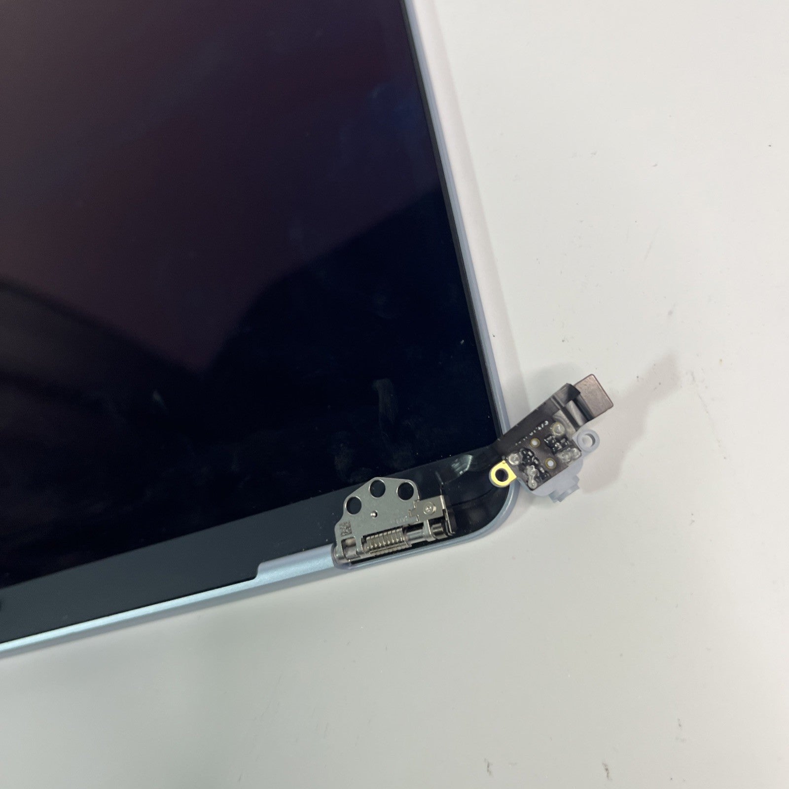 Genuine Apple MacBook Air 13" M4 A3240 Complete Top Lid And Screen  Blue 2025
