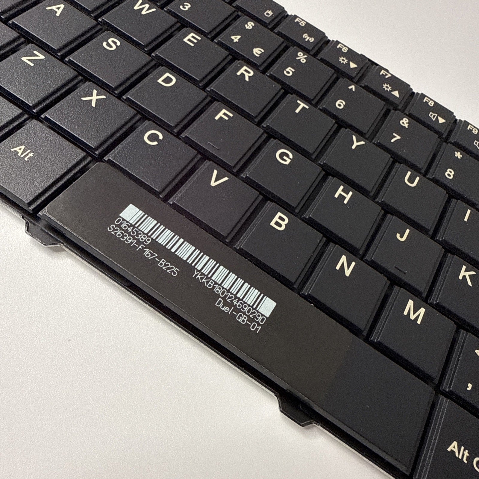 Fujitsu Lifebook AH530 AH531 Laptop UK Keyboard MP-09R76003D CP513253-01