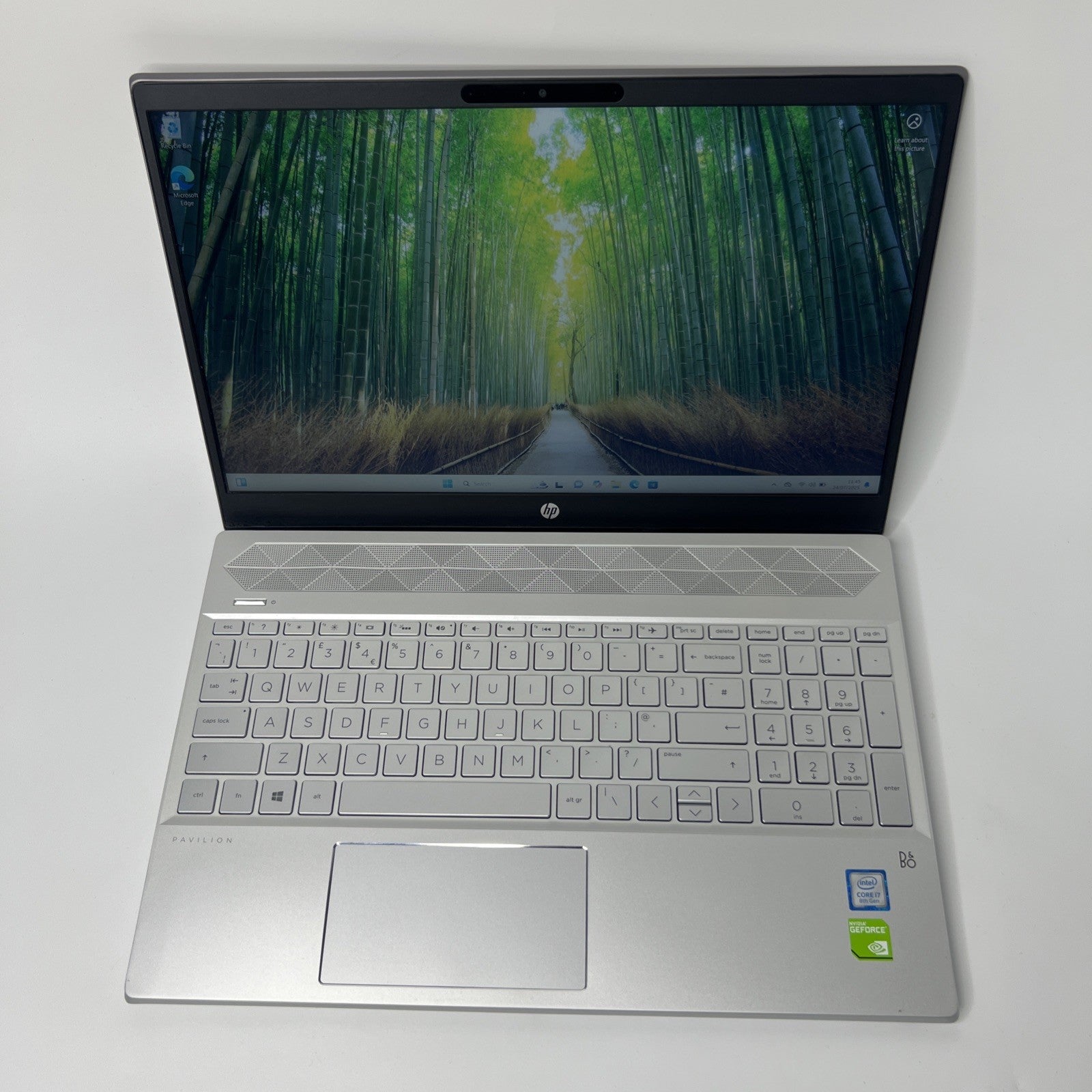 HP Pavilion Laptop 15-cs0016na 15.6" Intel Core i7-8550U 8GB RAM 256GB SSD