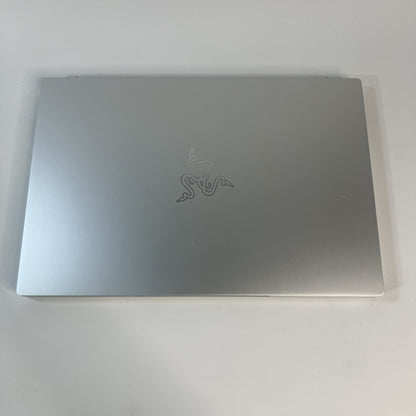 Razer Book 13 RZ09-0357 Intel Core i5-1135G7 8GB RAM 256Gb SSD Windows 11 Pro