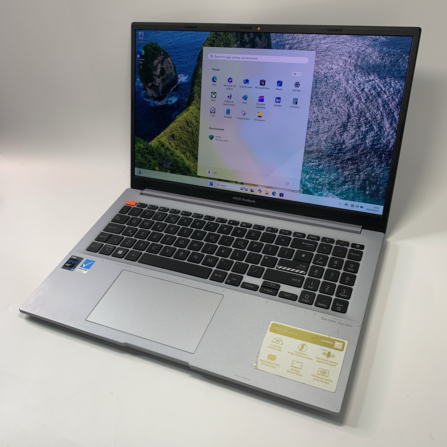 ASUS Vivobook S15 K3502ZA 15.6 OLED Laptop Intel i7-12700H 16GB RAM 256GB SSD