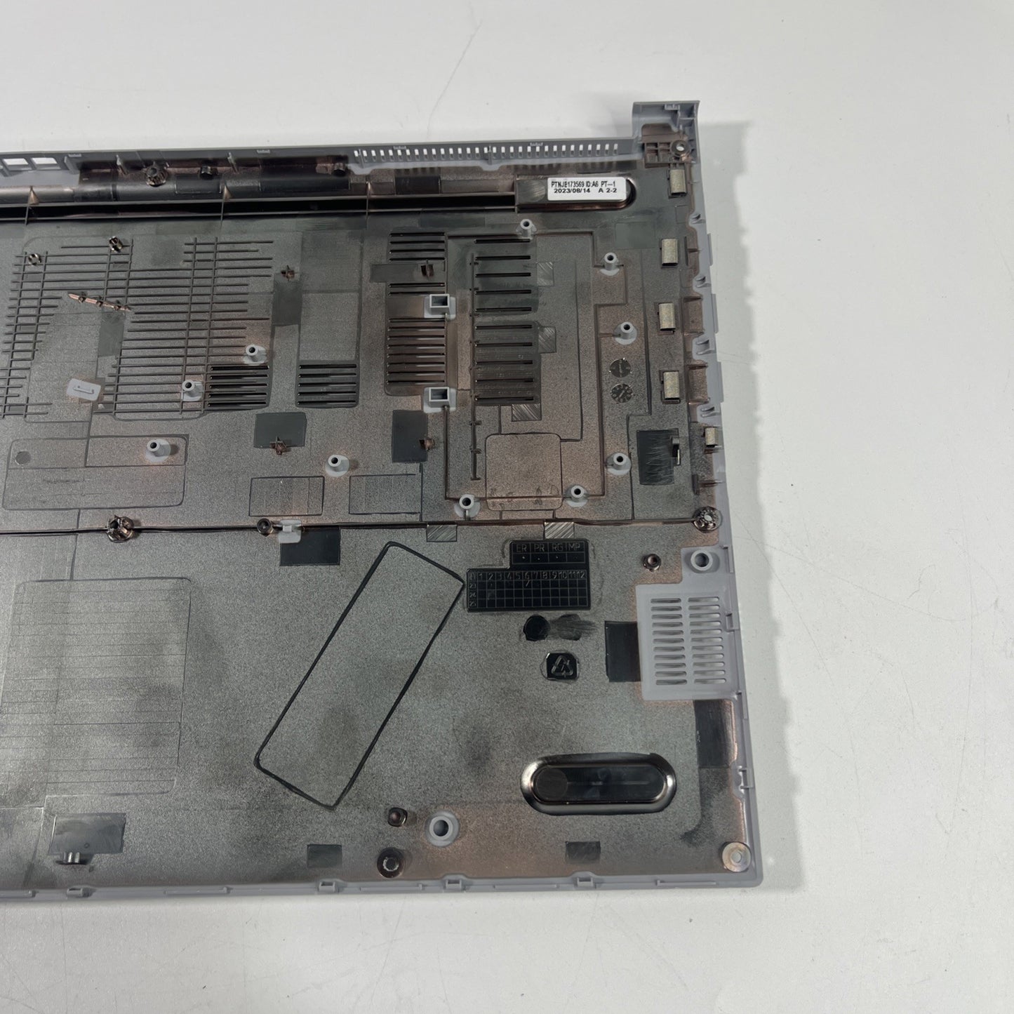 Genuine Silver Asus Vivobook 15 X1505ZA Base Cover Bottom Case 13N1-Gca0901