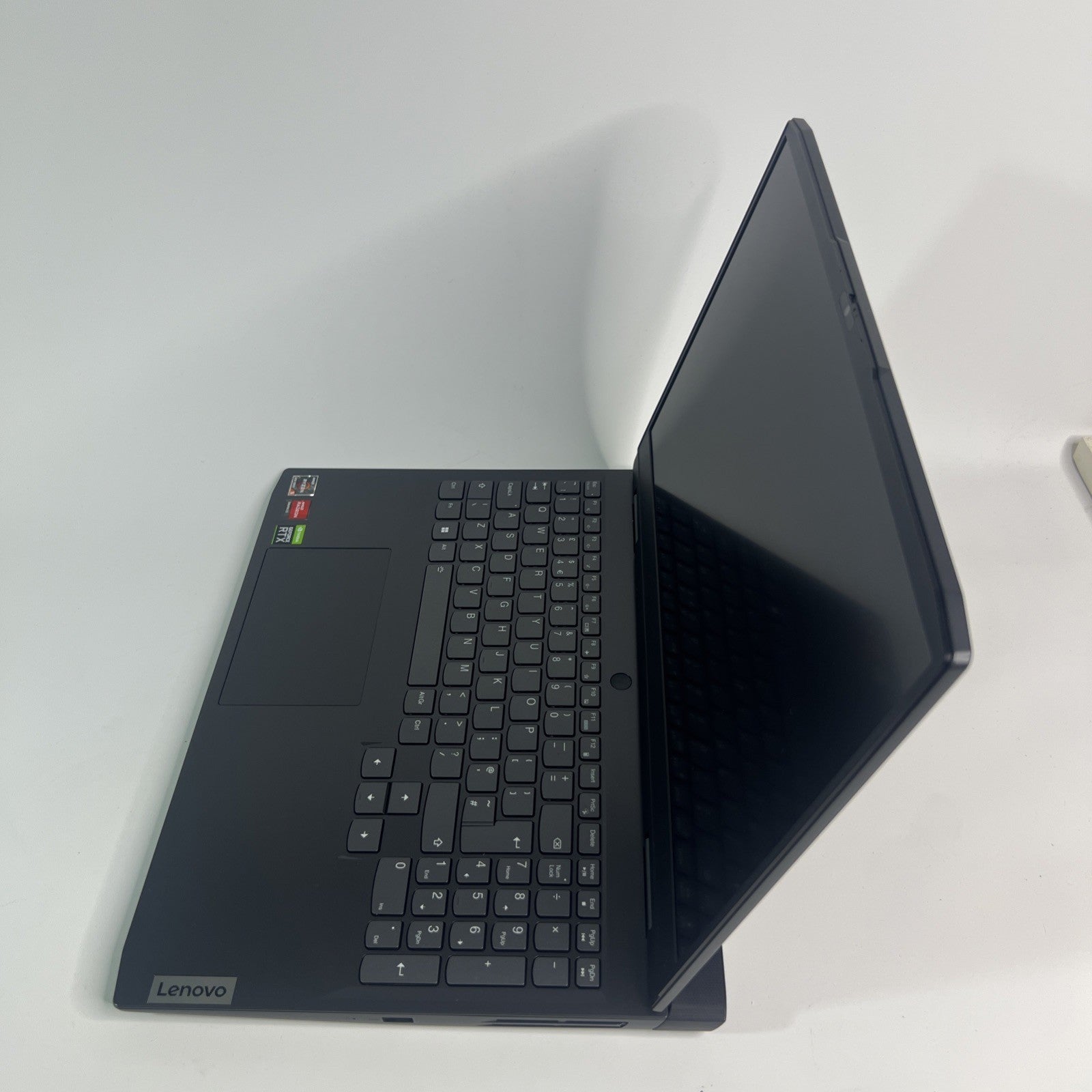 Lenovo IdeaPad Gaming 3 15ARH7 – Ryzen 5 6600H – RTX 3050 512GB SSD 16GB RAM