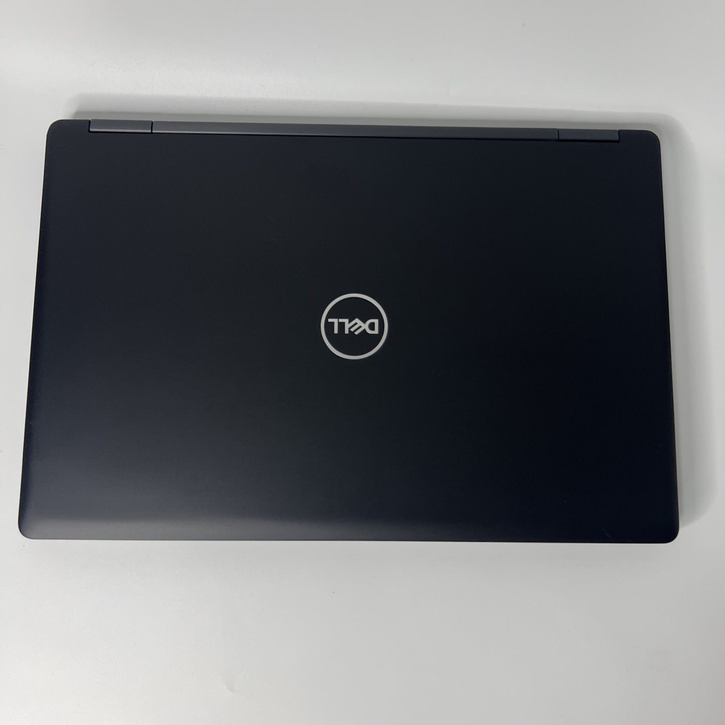 Dell Latitude 5590 Intel Core  i7-8650U 16Gb 512Gb SSD FHD Windows 11 Pro Laptop