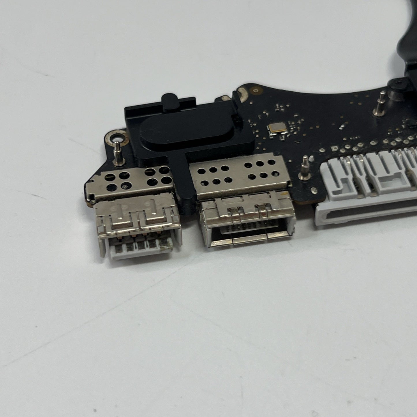 APPLE MACBOOK PRO 15" A1398 Mid 2015 USB SD I/O BOARD w/ CABLES 820-5482-A