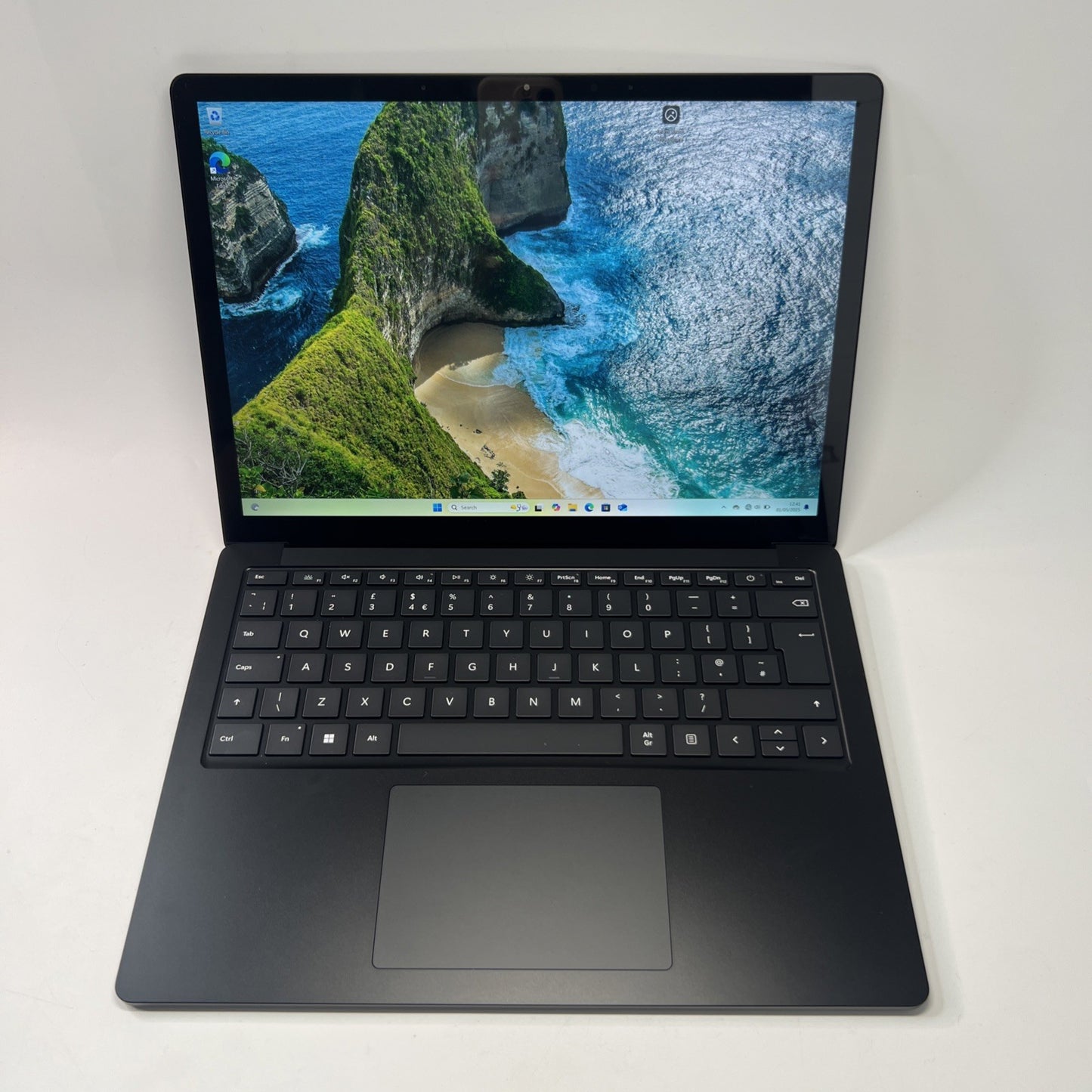 Microsoft Surface Laptop 5 13.5" Touchscreen Intel i7-1265U 8GB RAM 256GB SSD