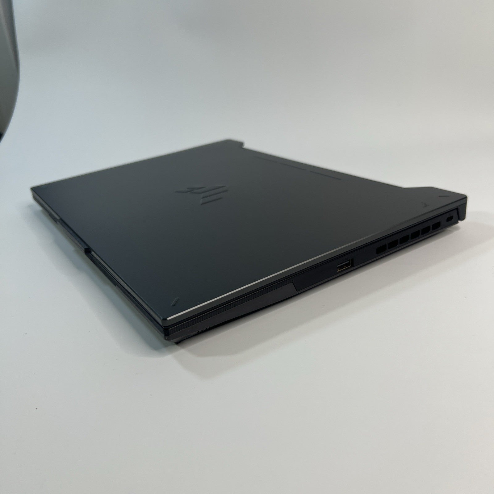 ASUS Tuf F15 FX507ZU4 Gaming Laptop Intel i7-12700H  RTX 4050 16GB RAM 1TB SSD