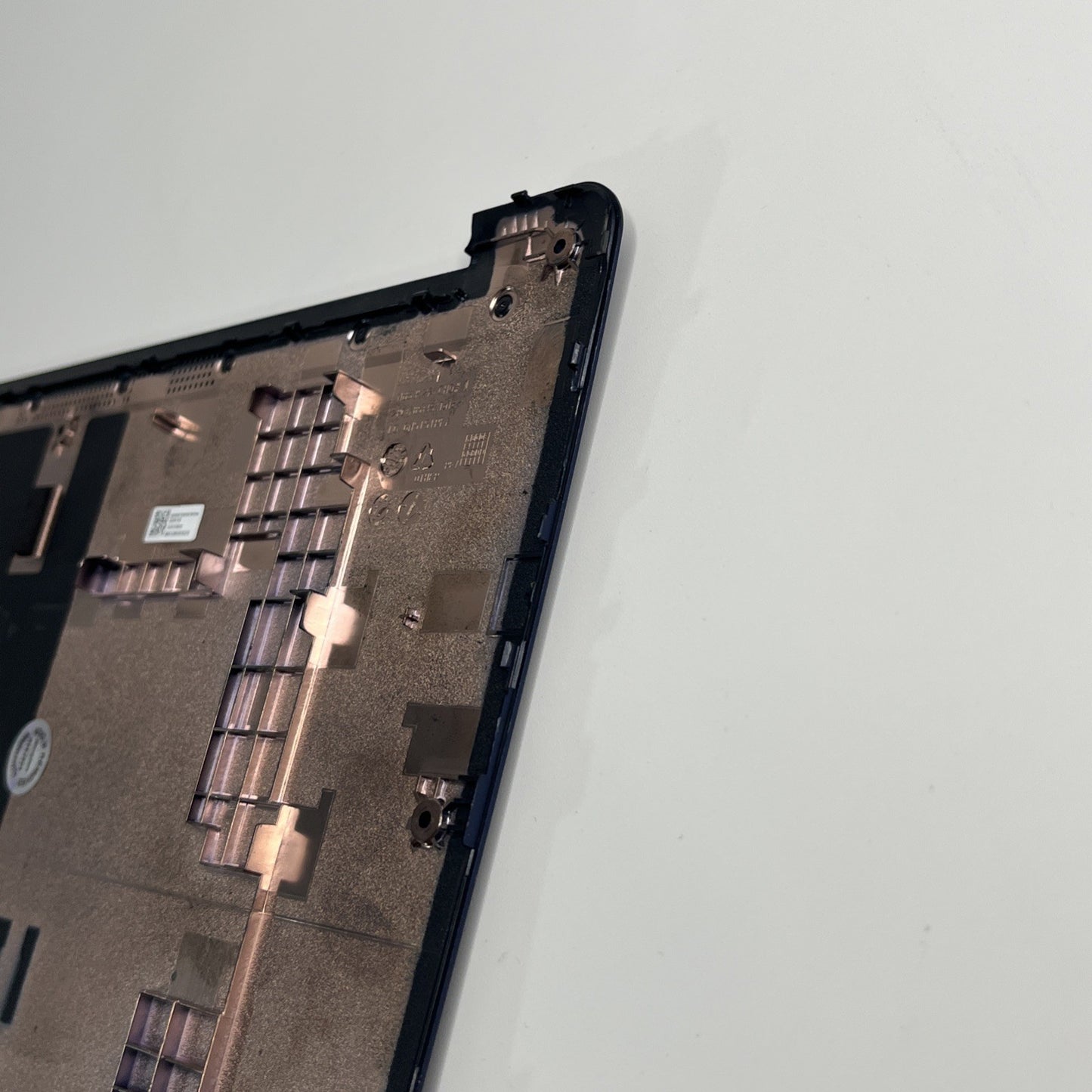 Lenovo IP Slim 3 Chrome 14M868 Bottom Cover 5CB1L30389 HQ2073136V000 Grade B
