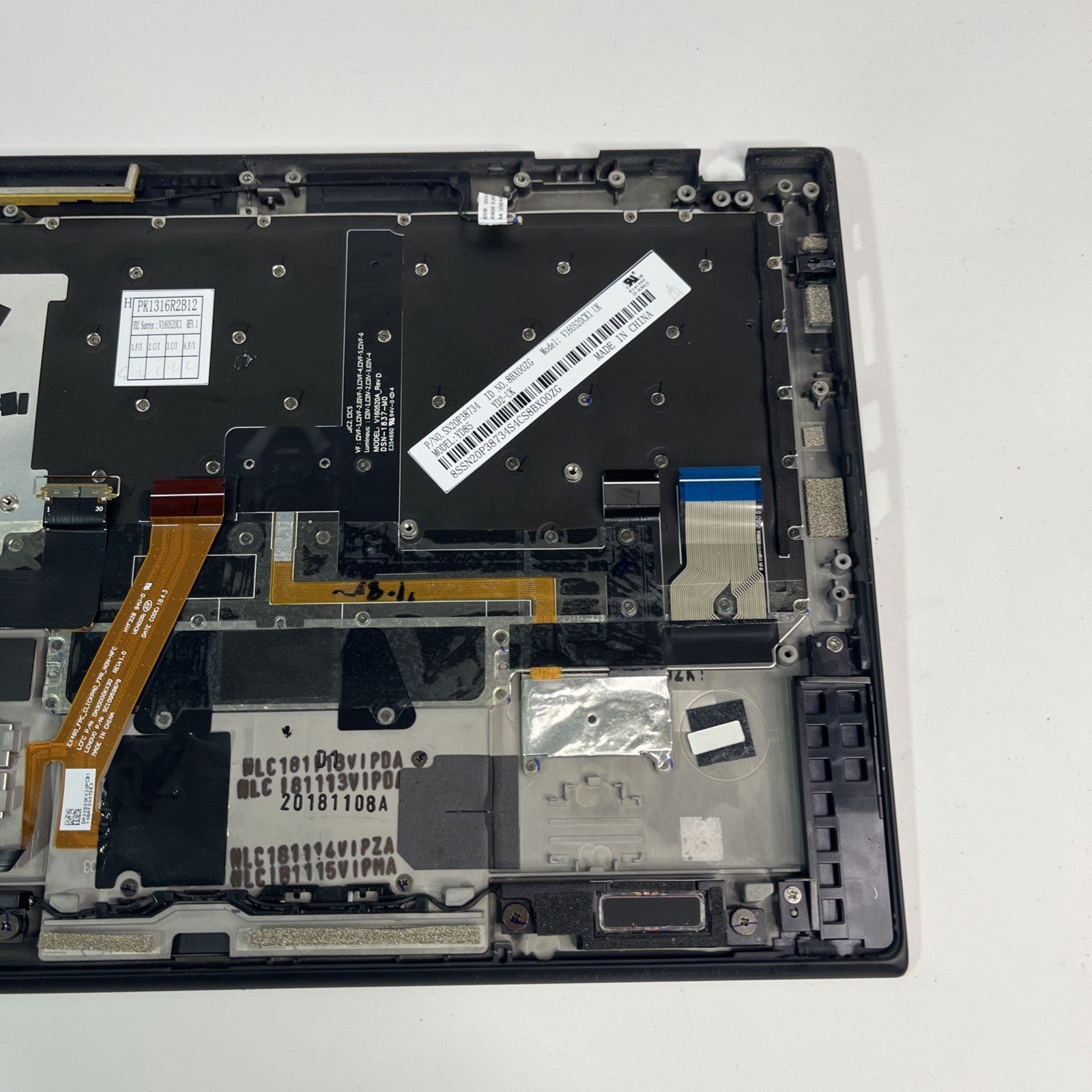 Genuine black Lenovo ThinkPad X1 Carbon 6th Gen Complete UK Palmrest SN20p38734