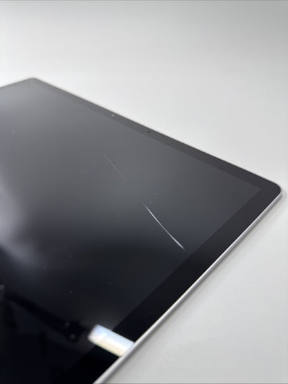 Microsoft Surface Laptop 4 13.5" Inte i5-1135G7 8GB RAM 512GB SSD Cracked Screen