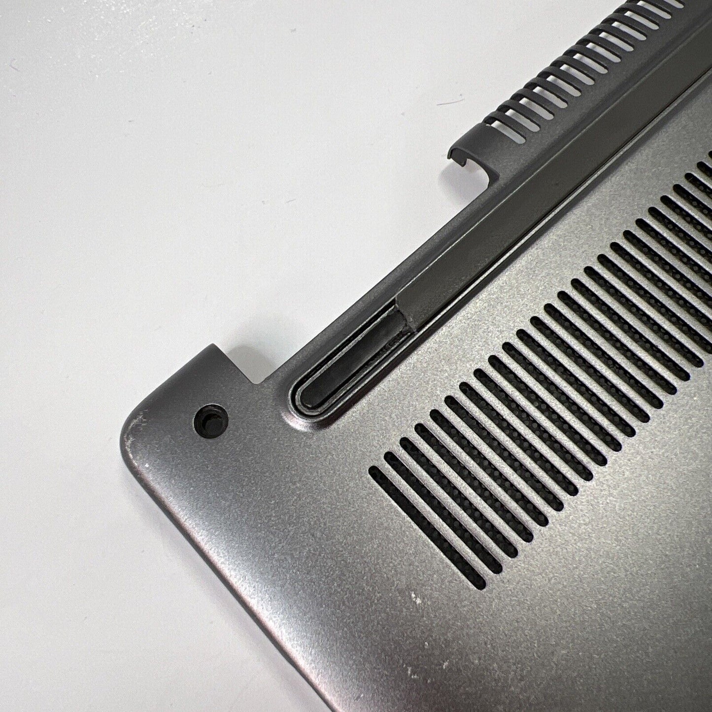 Genuine Dell Inspiron 13 7373 Bottom Base Cover Door Chassis 05VHWV