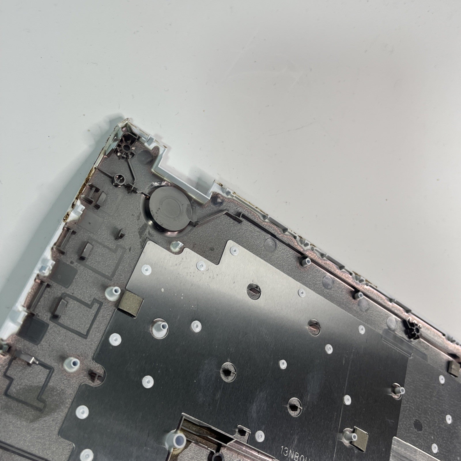 GENUINE Asus ,E410K Bottom Base Chassis Cover White 3CBKWBAJN40. #G A