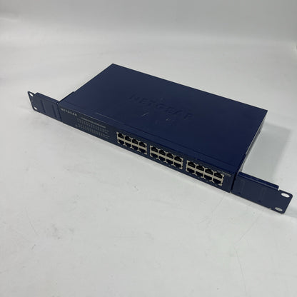 Netgear  FS524 24 Ports 10/100 Mbps Fast Ethernet Switch.Few Minors Signs