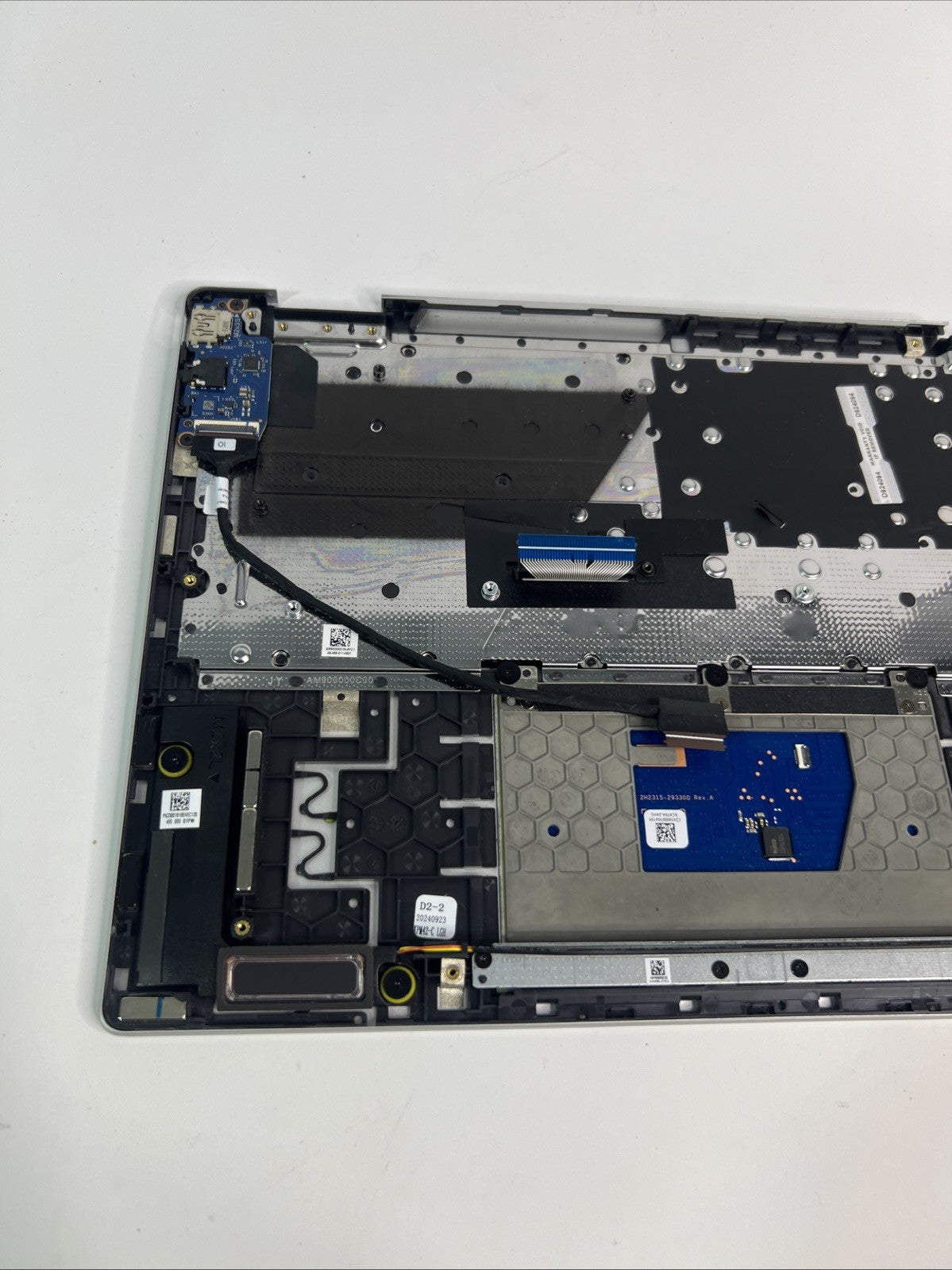 HP Envy x360 14-FA0002SA Palmrest Assembly – UK KB Read Description – Grade B