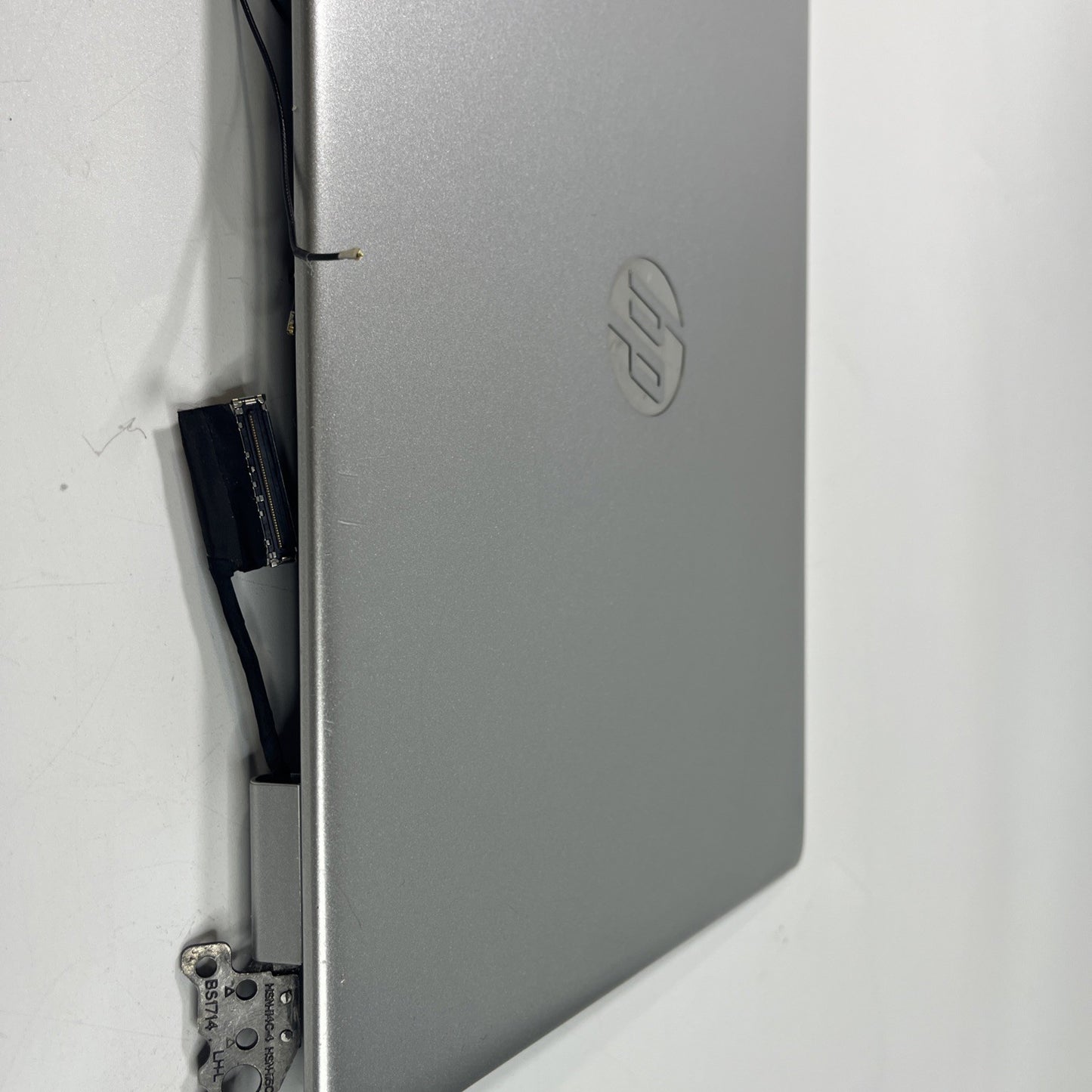 Genuine Silver Hp Probook 640 G5 Complete Top Lid And Screen Assembly.