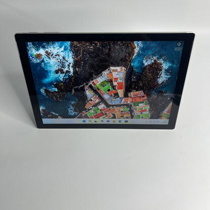 Microsoft Surface Pro 7 – i5-1035G4 8GB RAM 128GB SSD Windows 11 Grade C