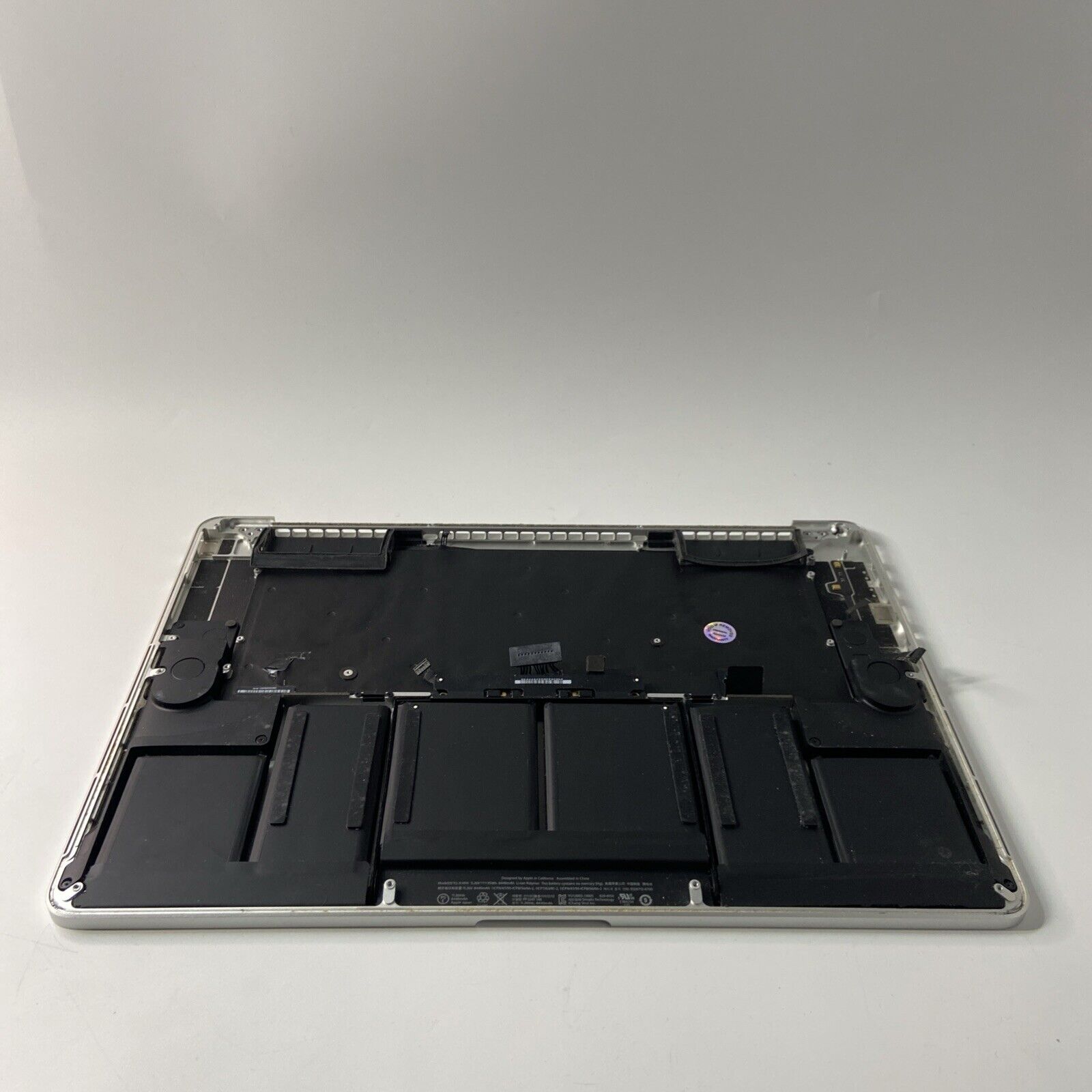 MacBook Pro 15" A1398 2014 Palmrest Top Case Cover UK Keyboard Silver + Battery
