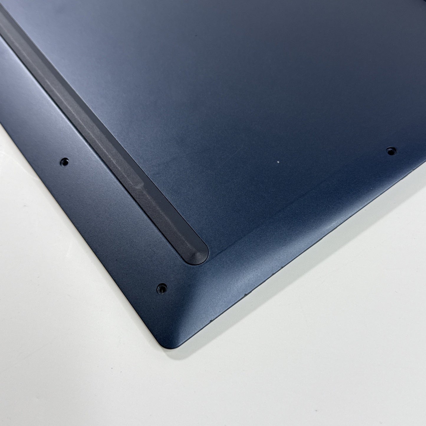 Genuine Lenovo 3 Chrome-14M836 Bottom Base Blue