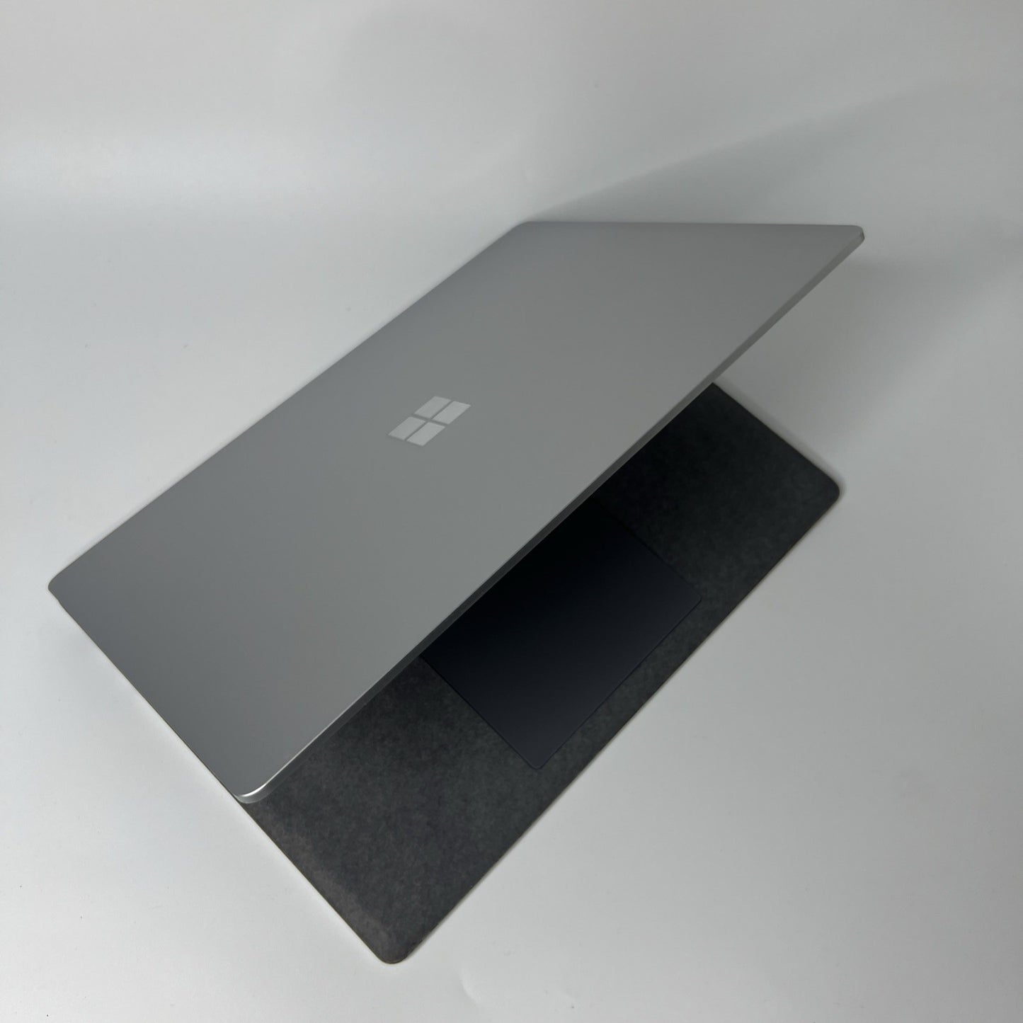 Microsoft Surface Laptop 4 13.5" Inte i7-1185G7 16GB RAM 512GB SSD Windows 11