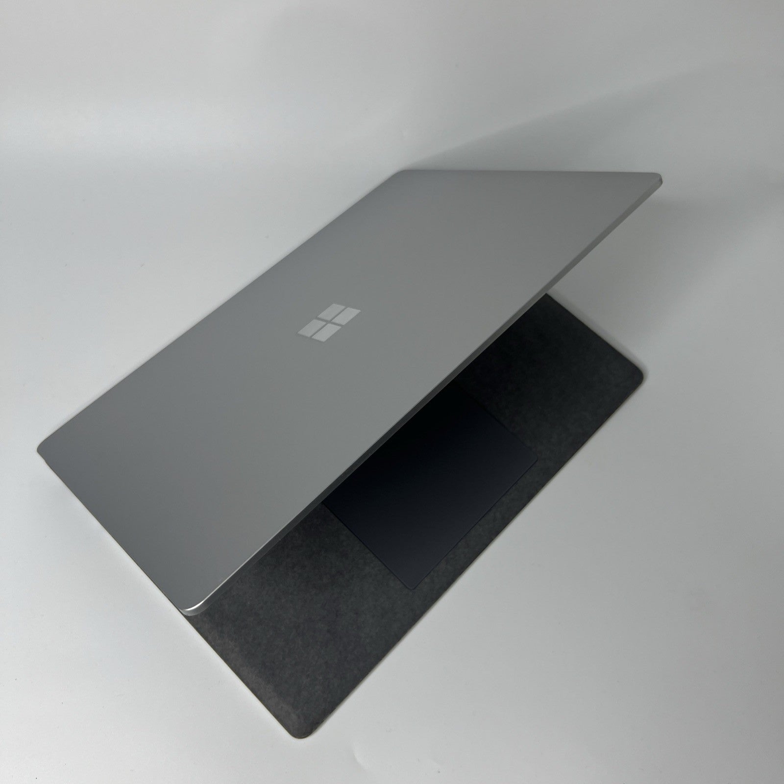 Microsoft Surface Laptop 4 13.5" Inte i7-1185G7 16GB RAM 512GB SSD Windows 11