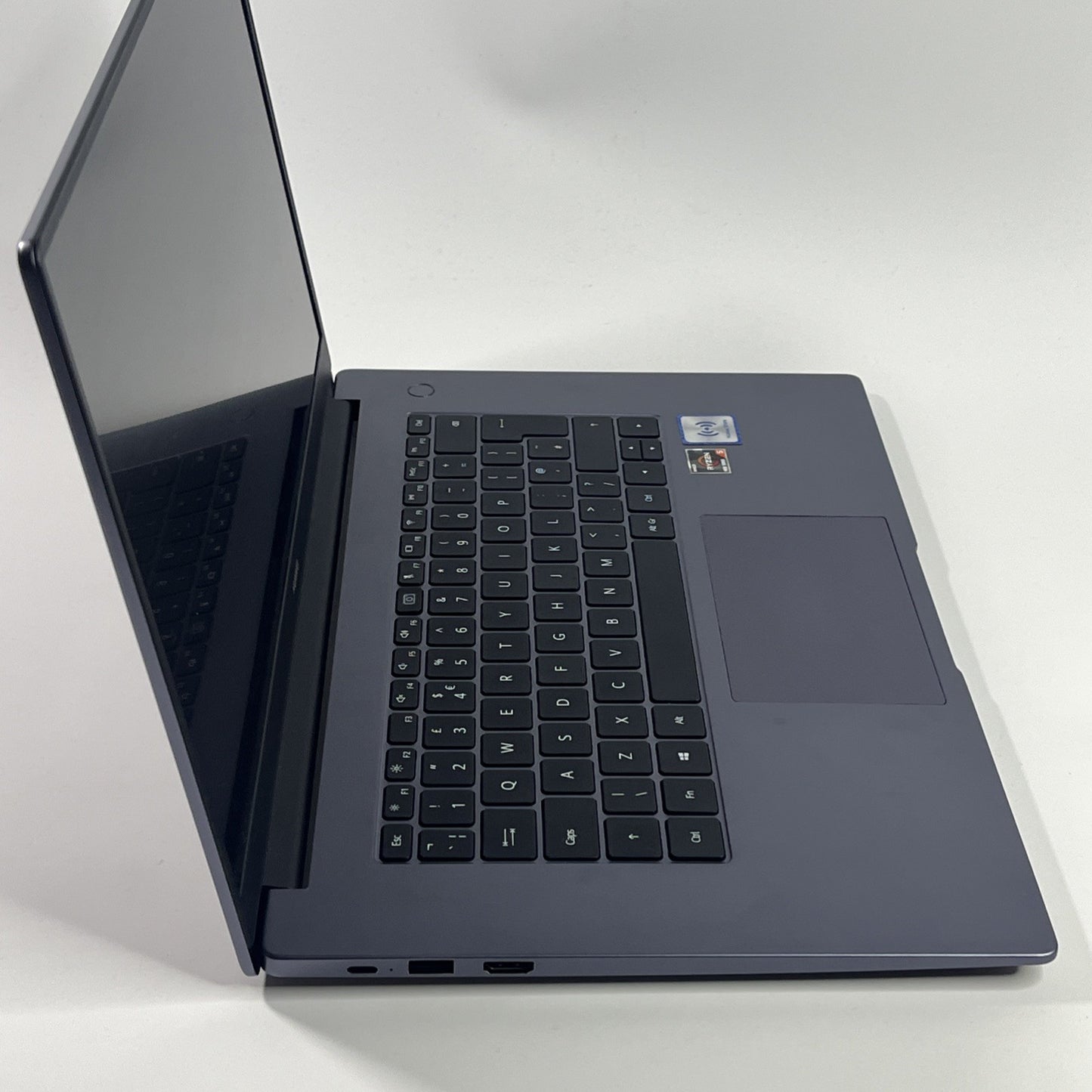 Huawei MateBook BOHL WXX9  Ryzen 5 4500U 2.30GHz 8GB RAM 256GB SSD W11
